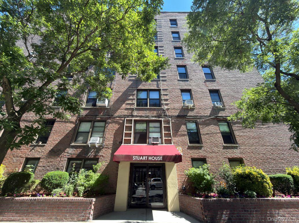 525 W 235th Street 6C — photo