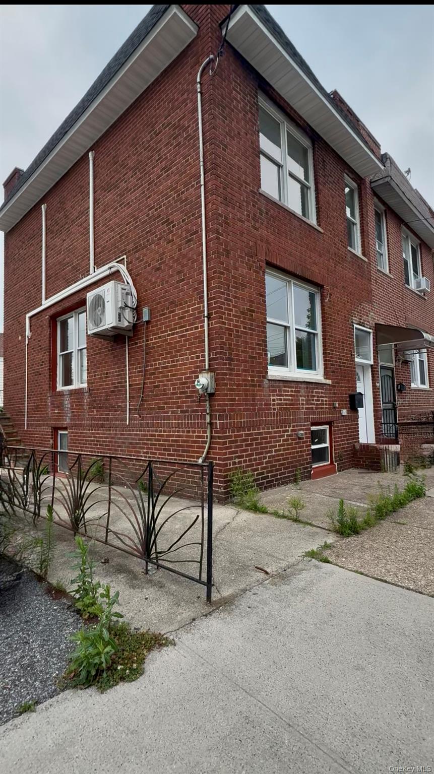 629 E 89th Street — photo