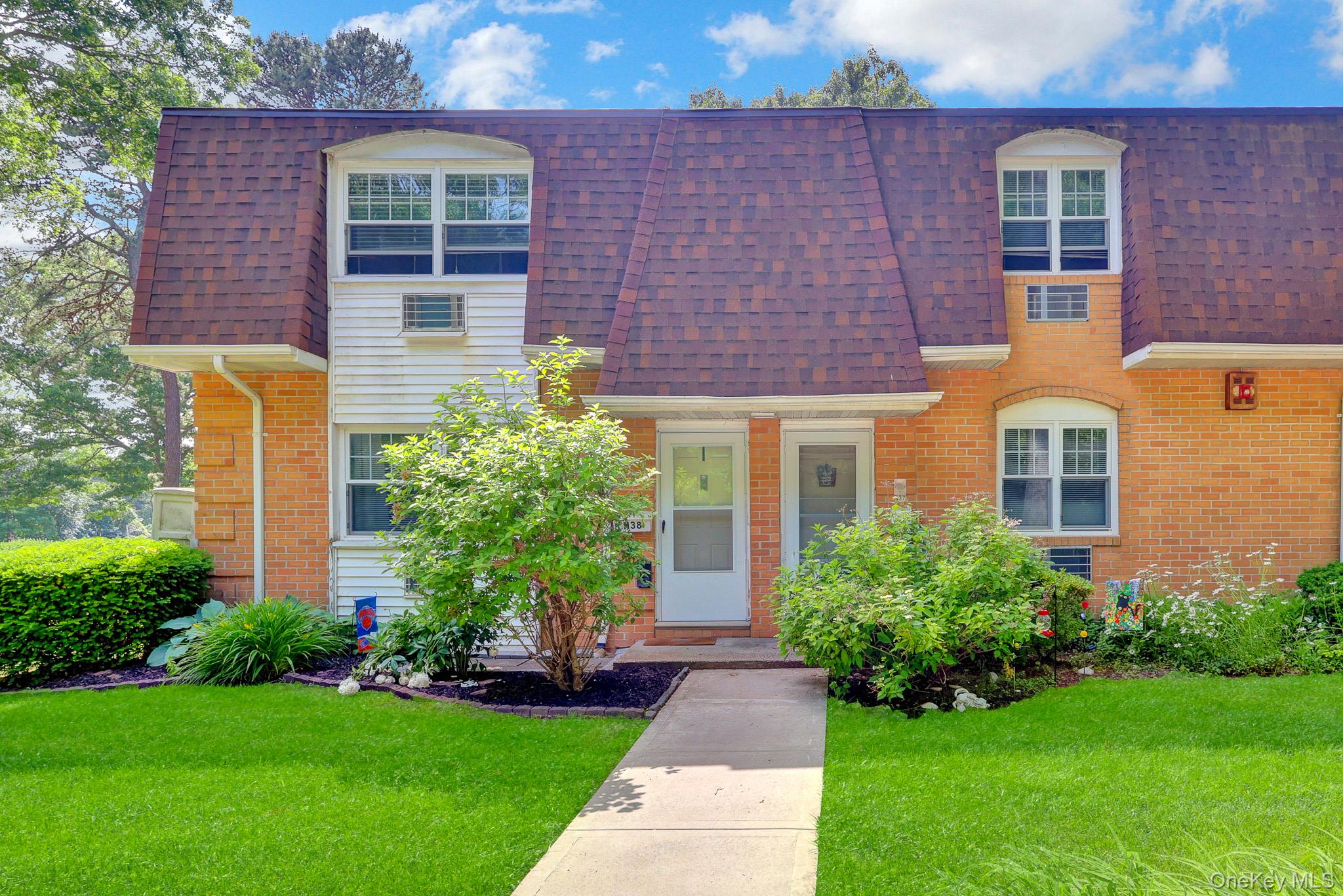 25 Glen Hollow Drive H 37 — photo