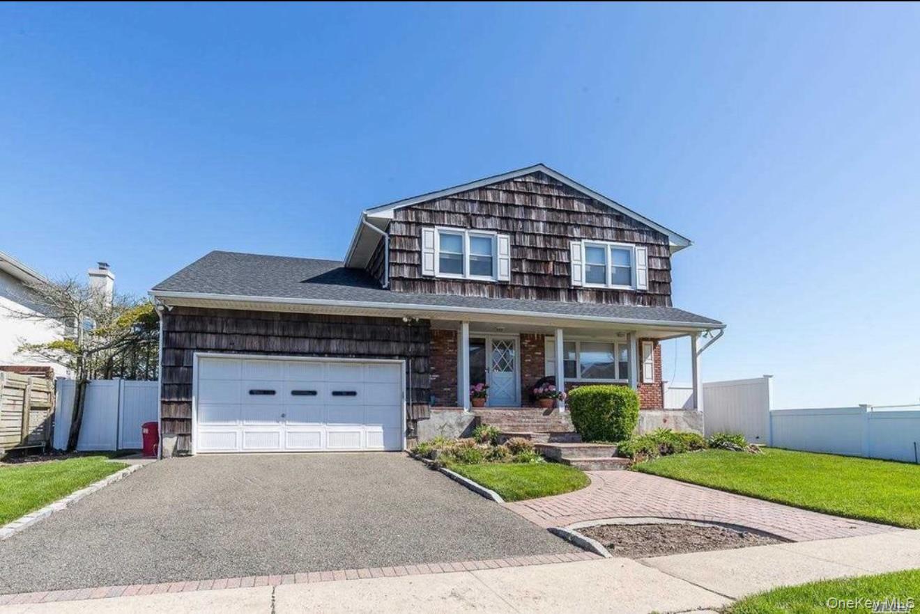 215 Scott Drive — photo