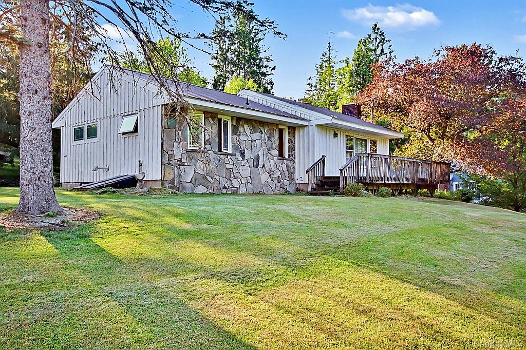 105 Cold Spring Road — photo