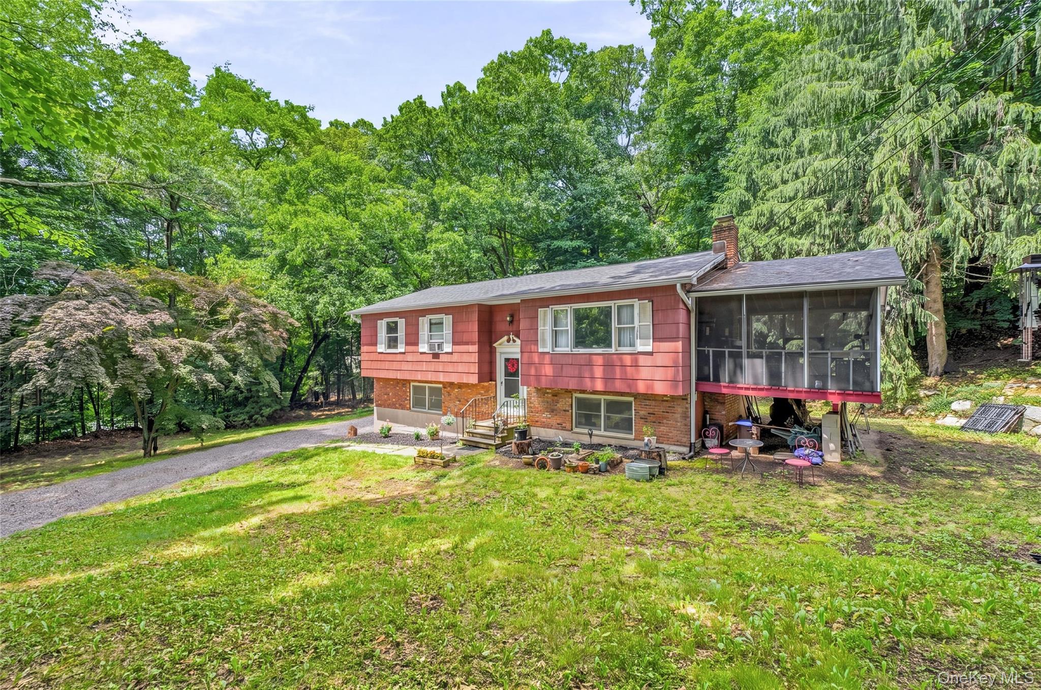26 Maple Drive — photo