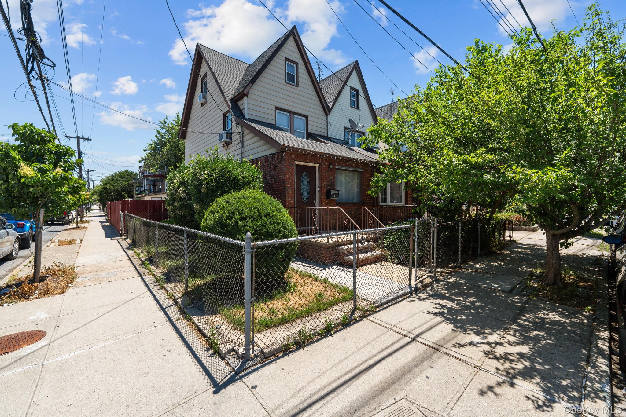 1511 E 51st Street — photo