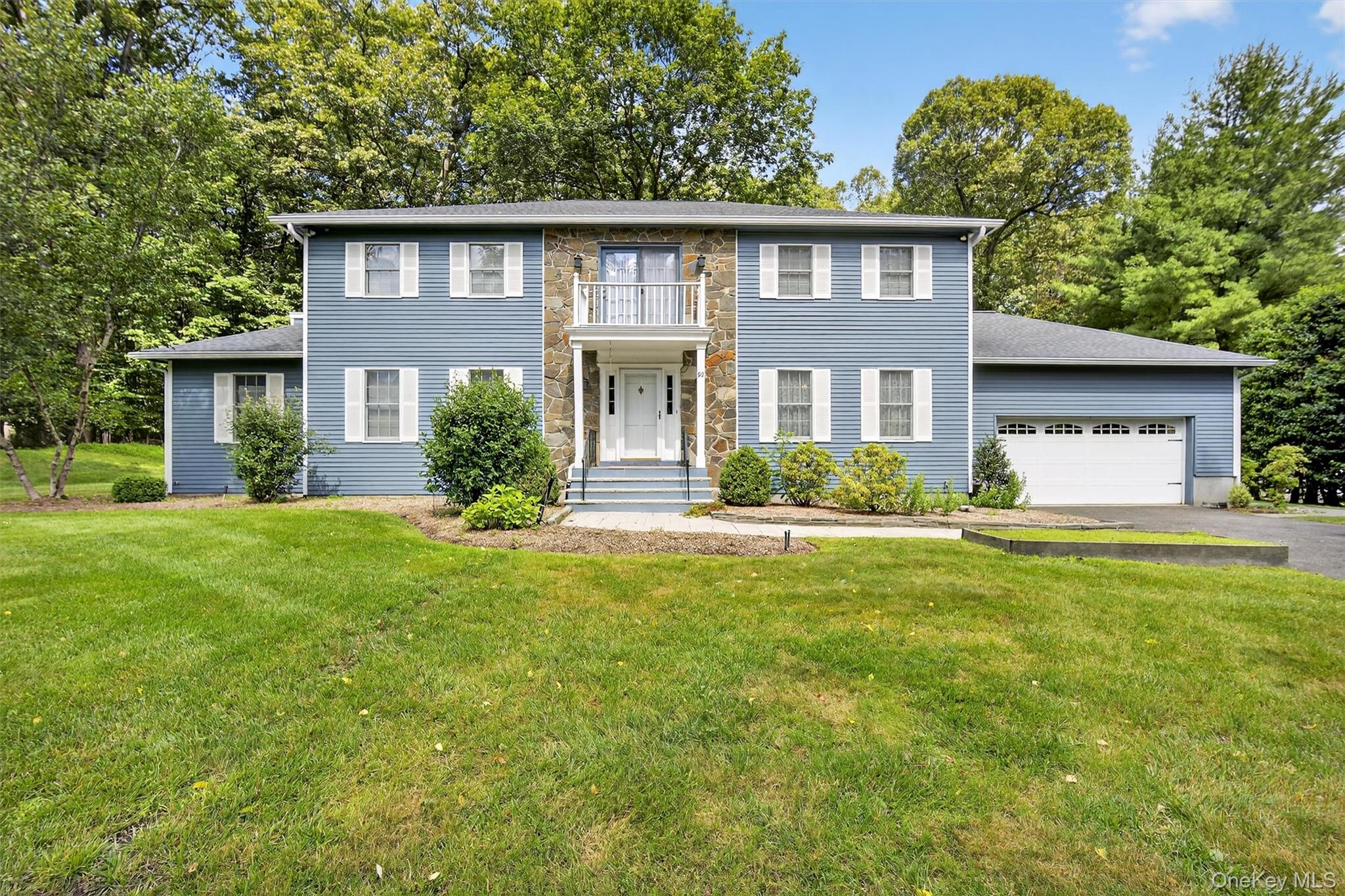 92 Brook Hollow Drive — photo
