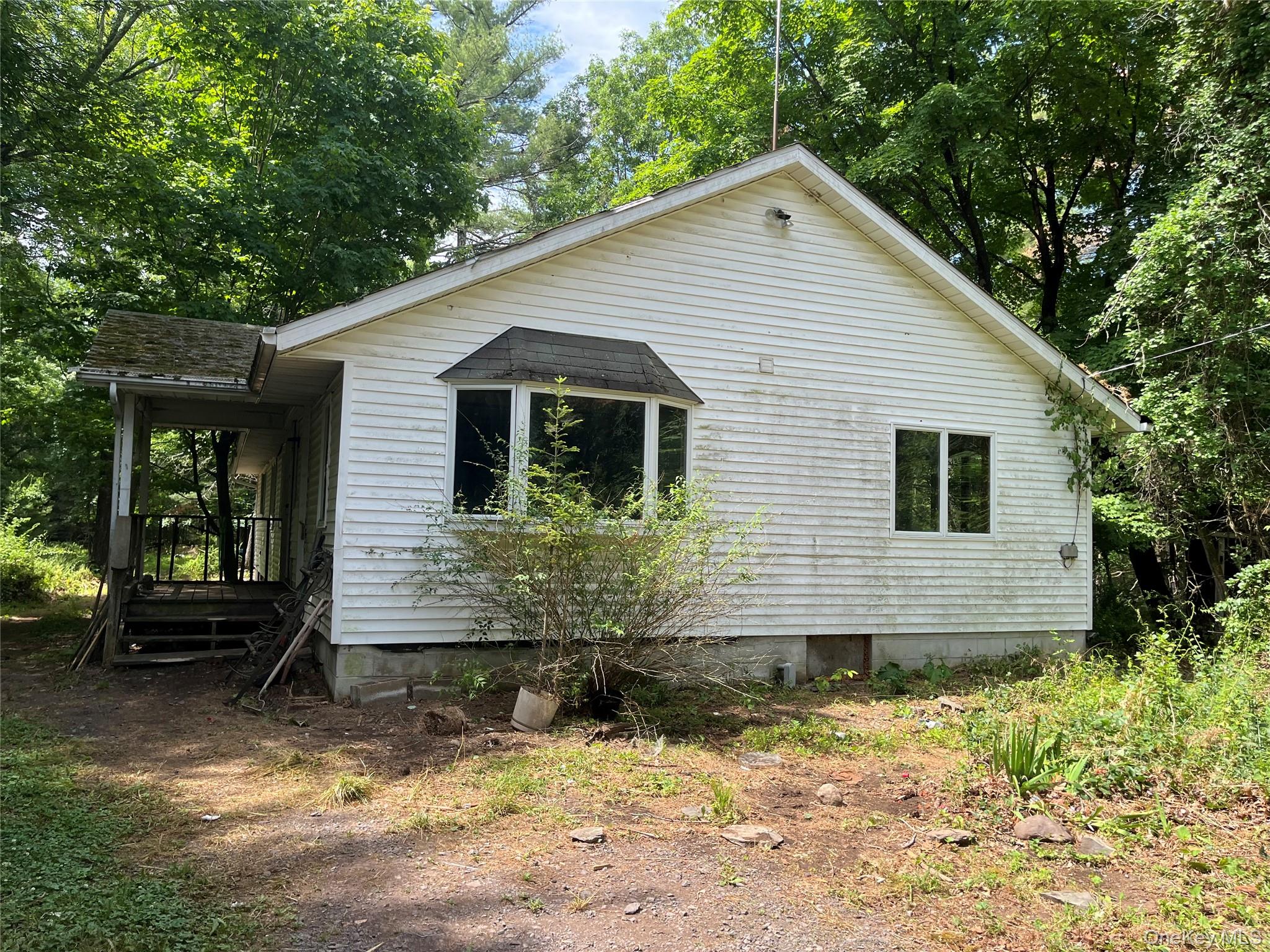 1145 Glasco Turnpike — photo