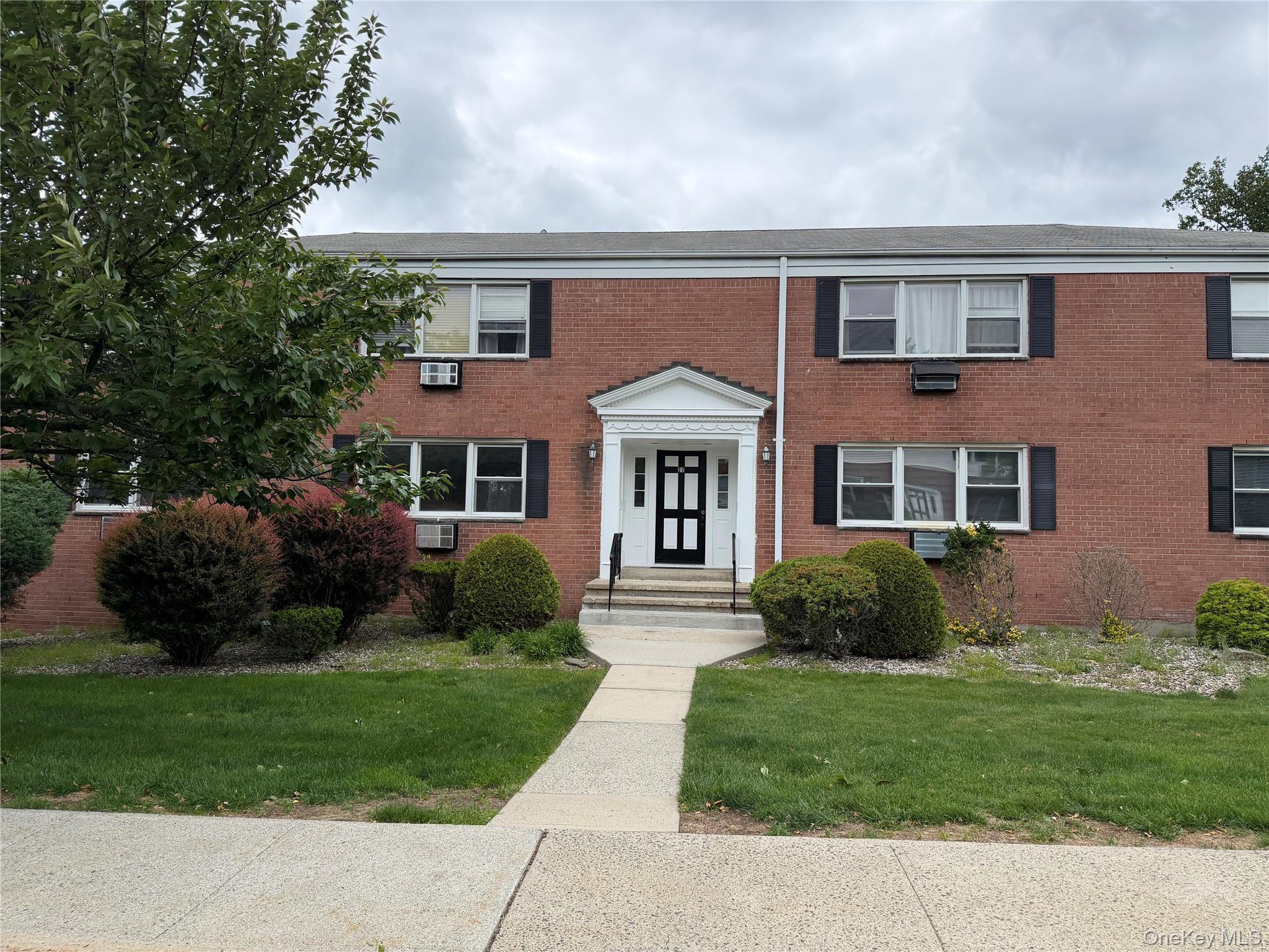 27 Bon Aire Circle 8301 — photo