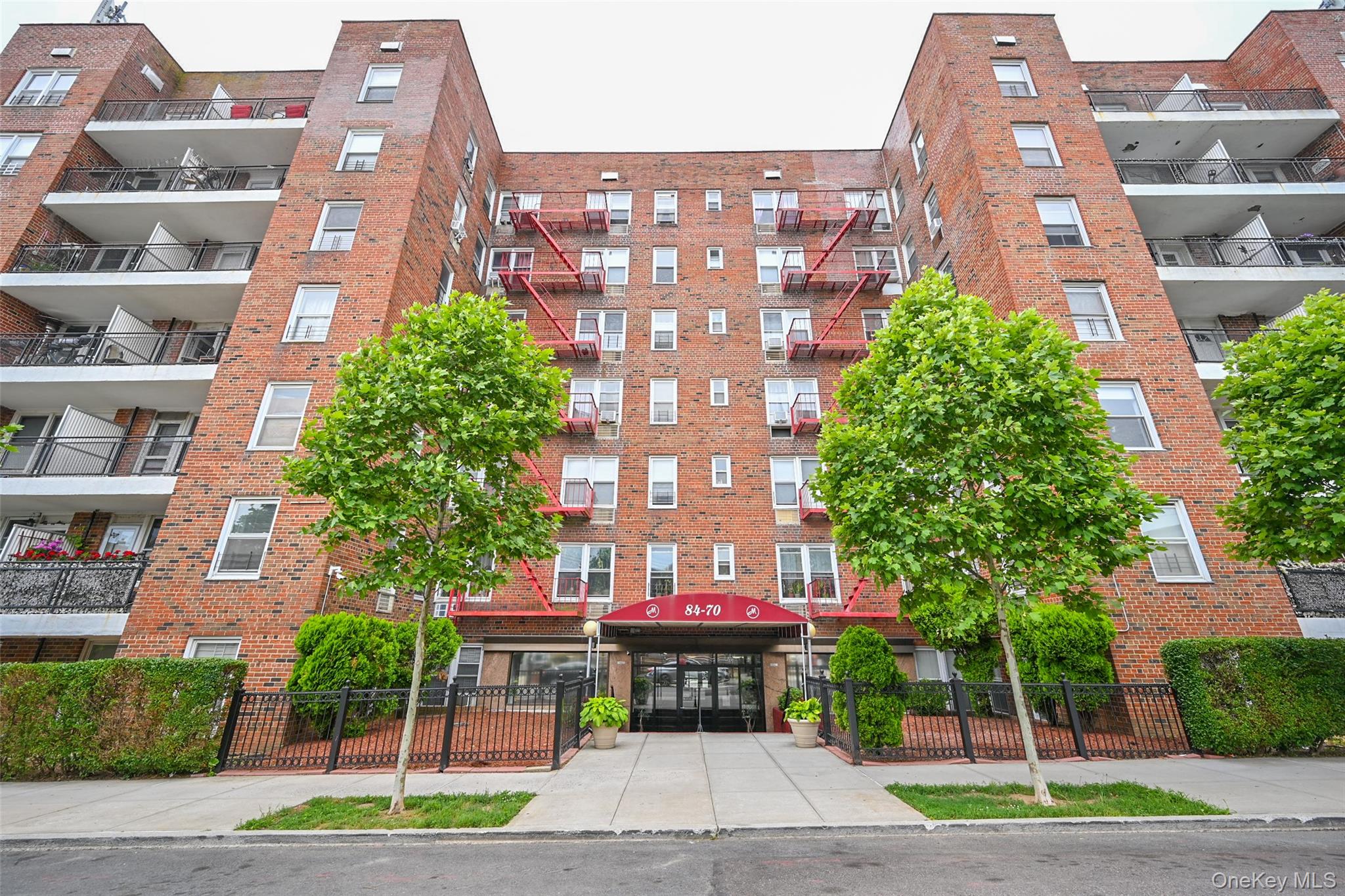 84-70 129th Street 6C — photo
