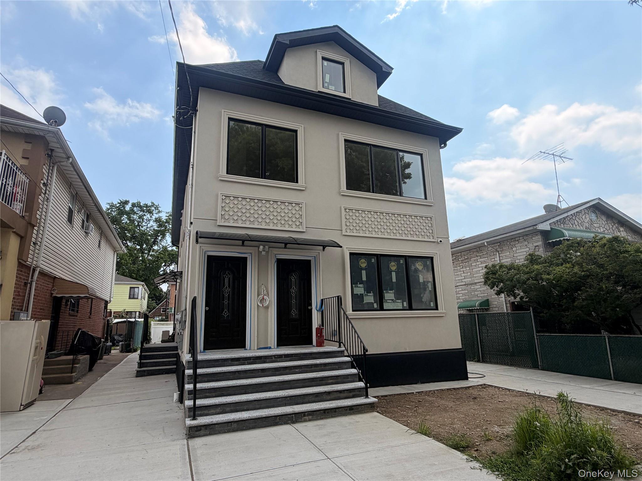164-16 75th Road 1st Floor — photo