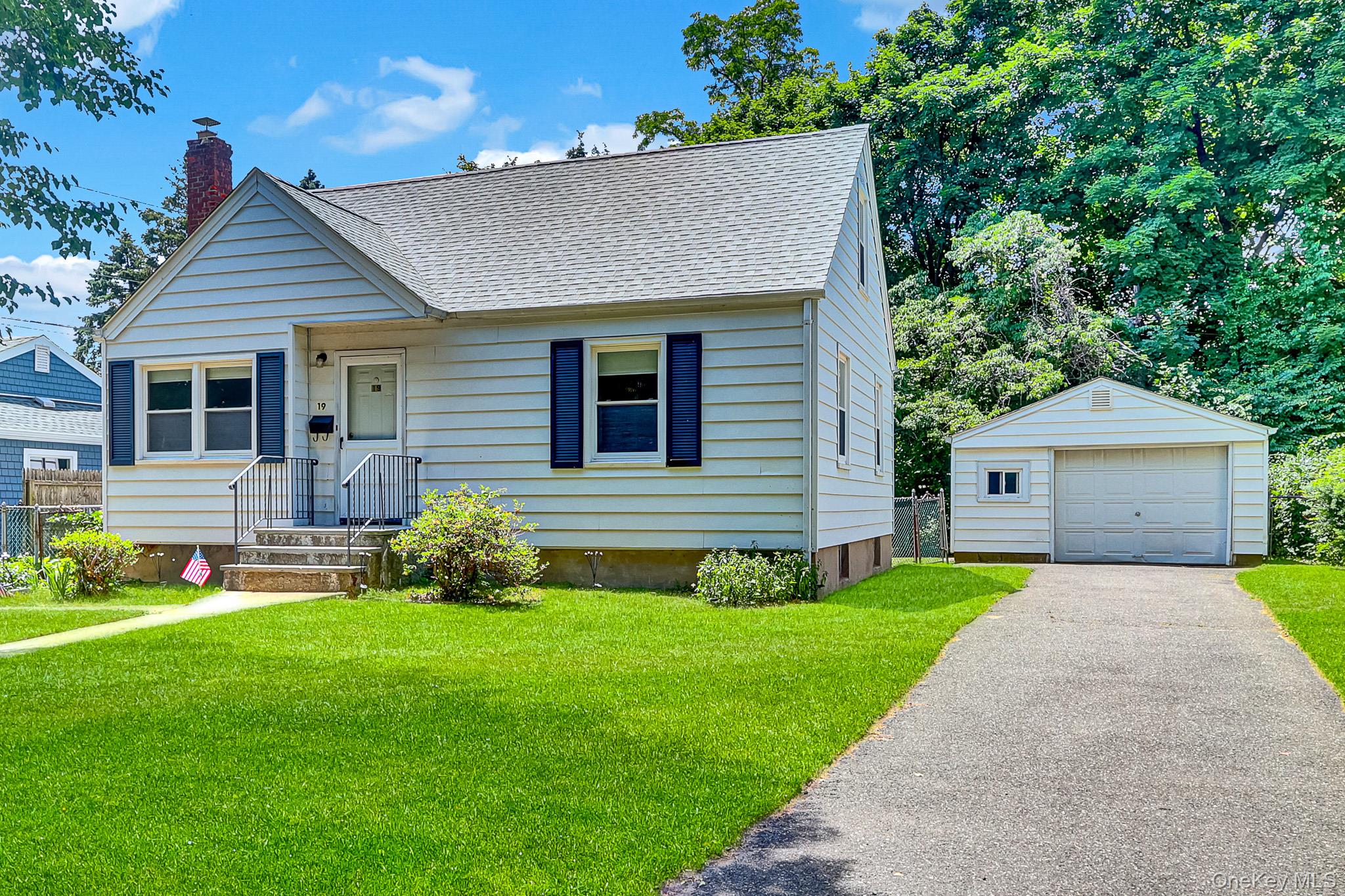 19 Poplar Place — photo