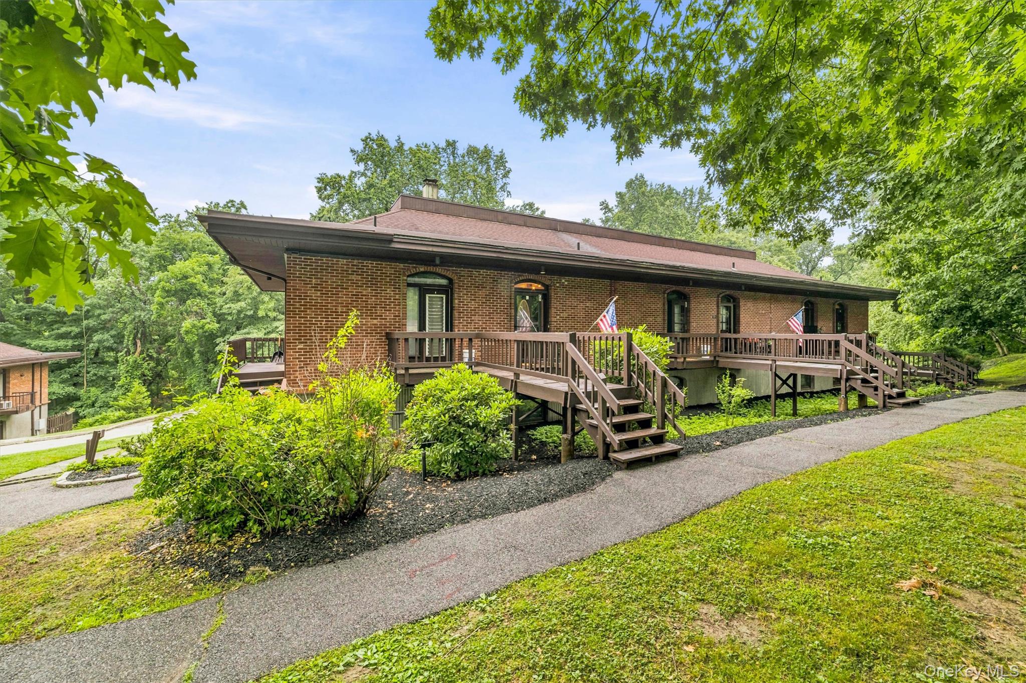 1 Beecher Lane C7 — photo