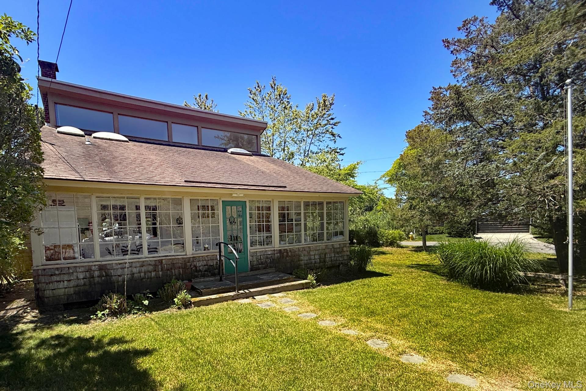 30 Edgemere Drive — photo