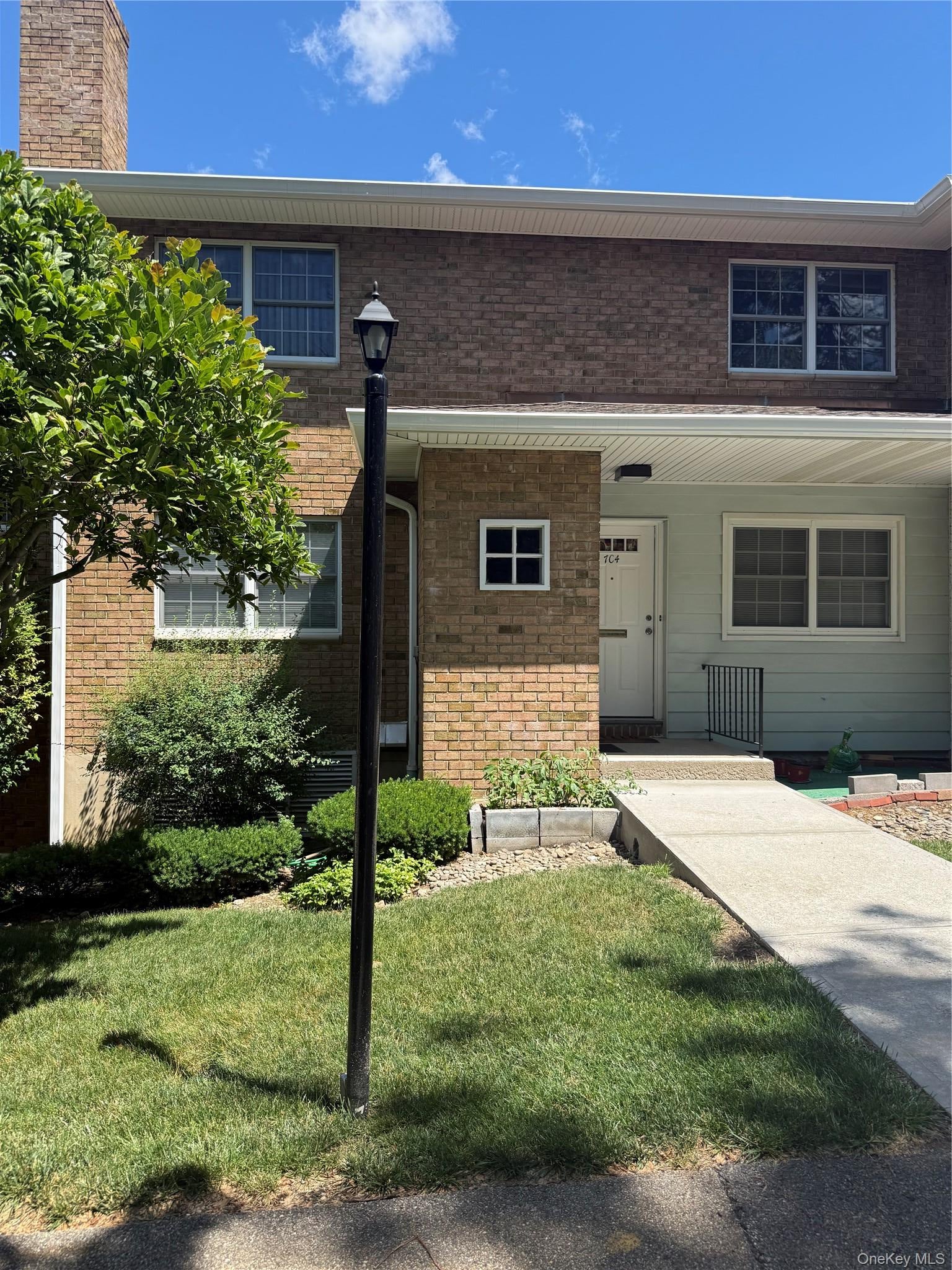 1840 Crompond Road 7D4 — photo