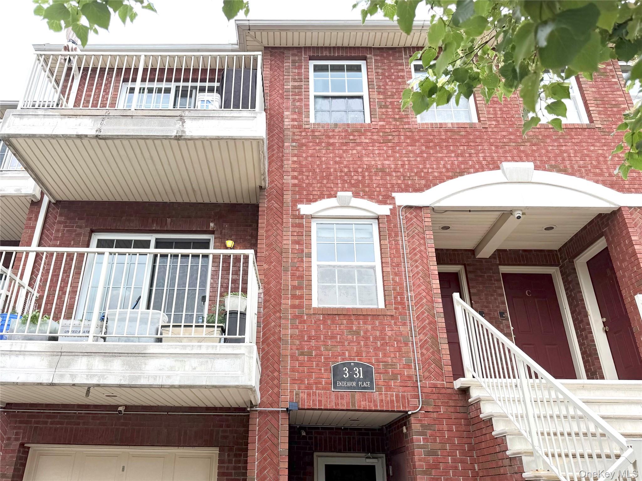 3-31 Endeavor Place B — photo