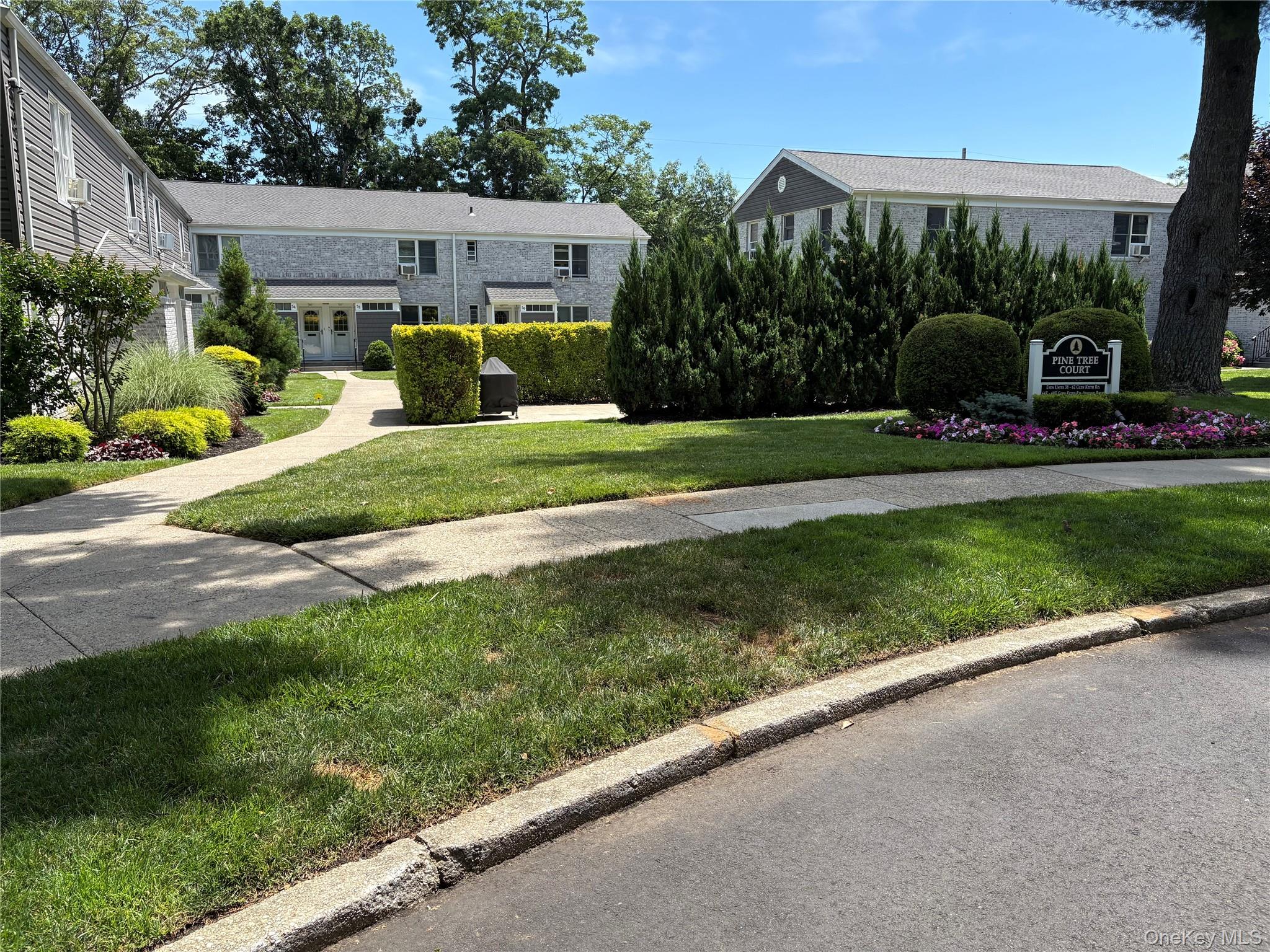 52 L Glen Keith Road 52 L — photo