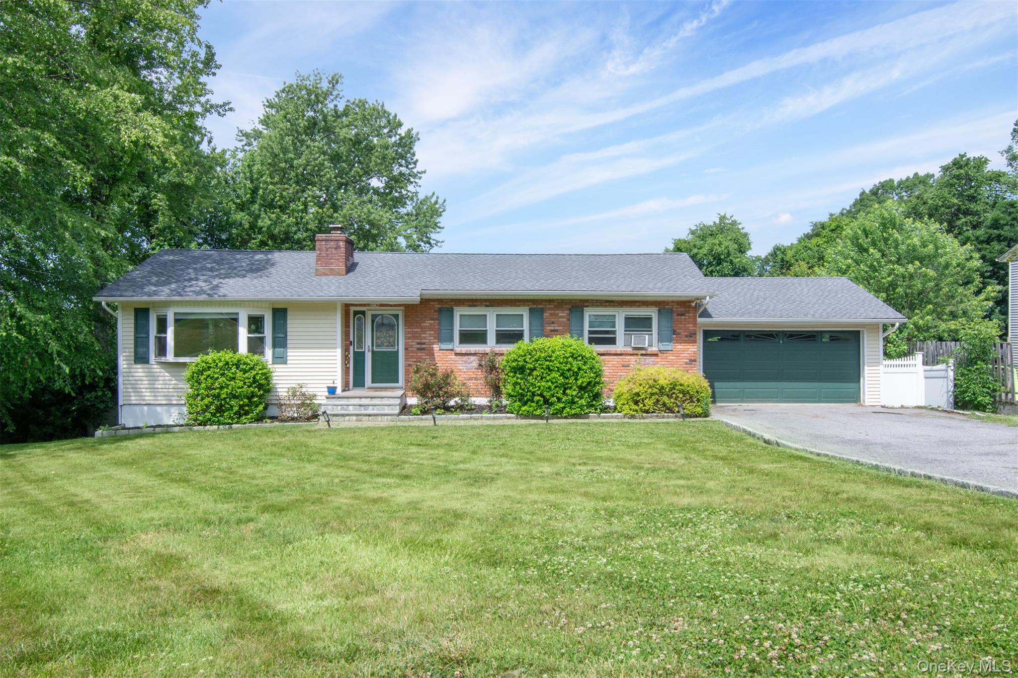87 High View Drive — photo