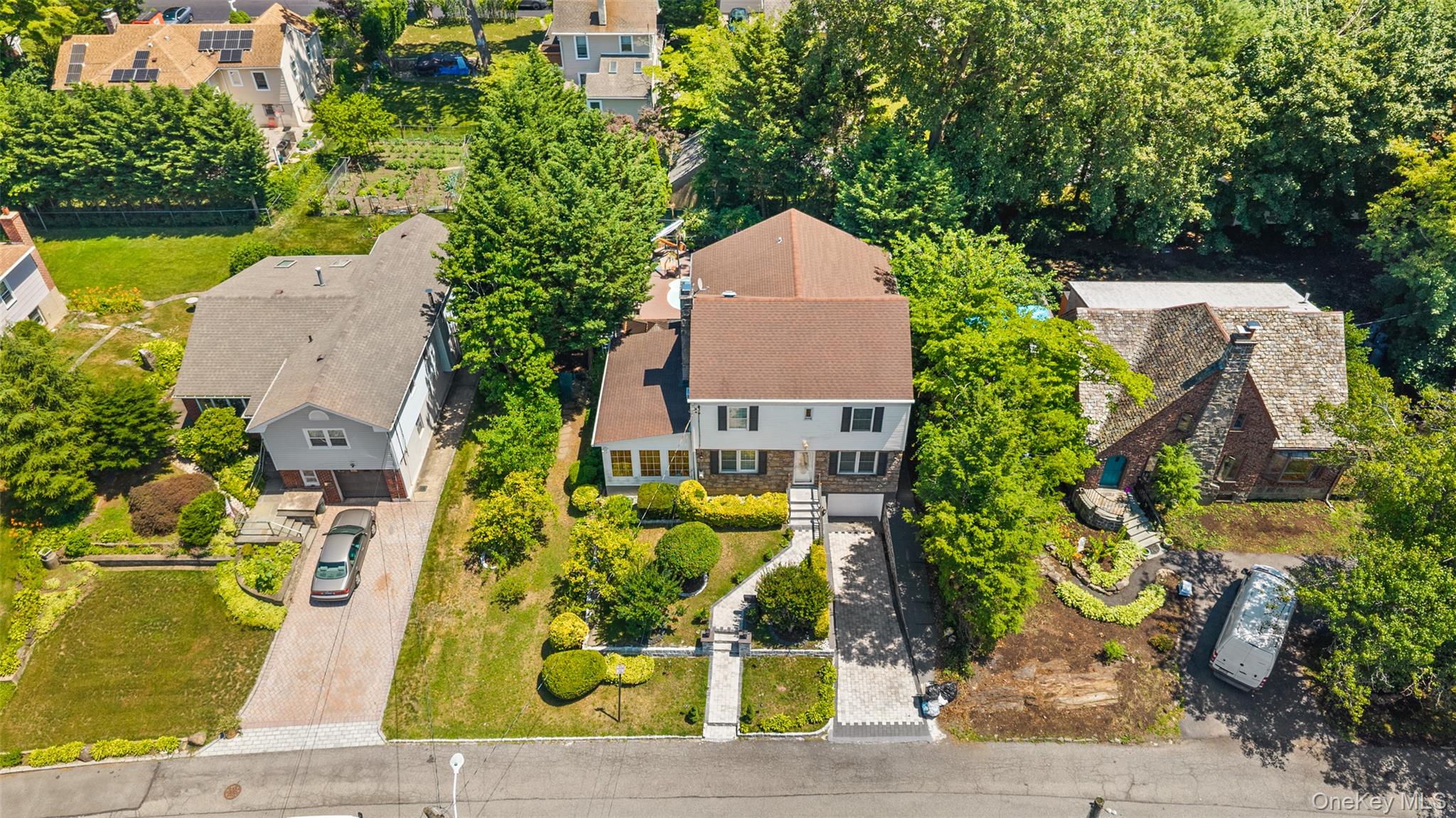 74 Elaine Terrace — photo