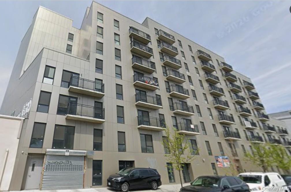 70-25 Queens Boulevard 7J — photo