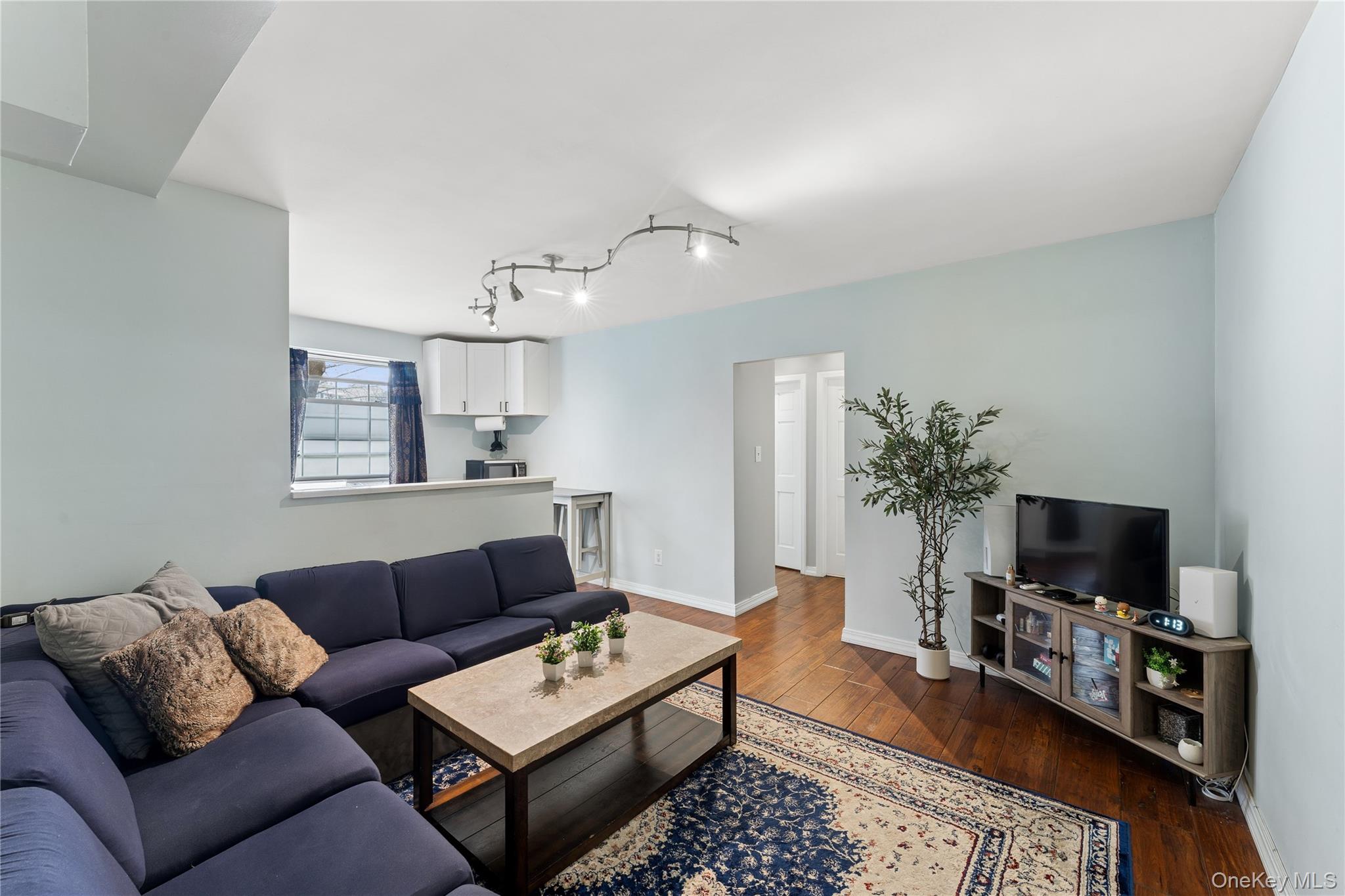55-01 31st Avenue 1D — photo
