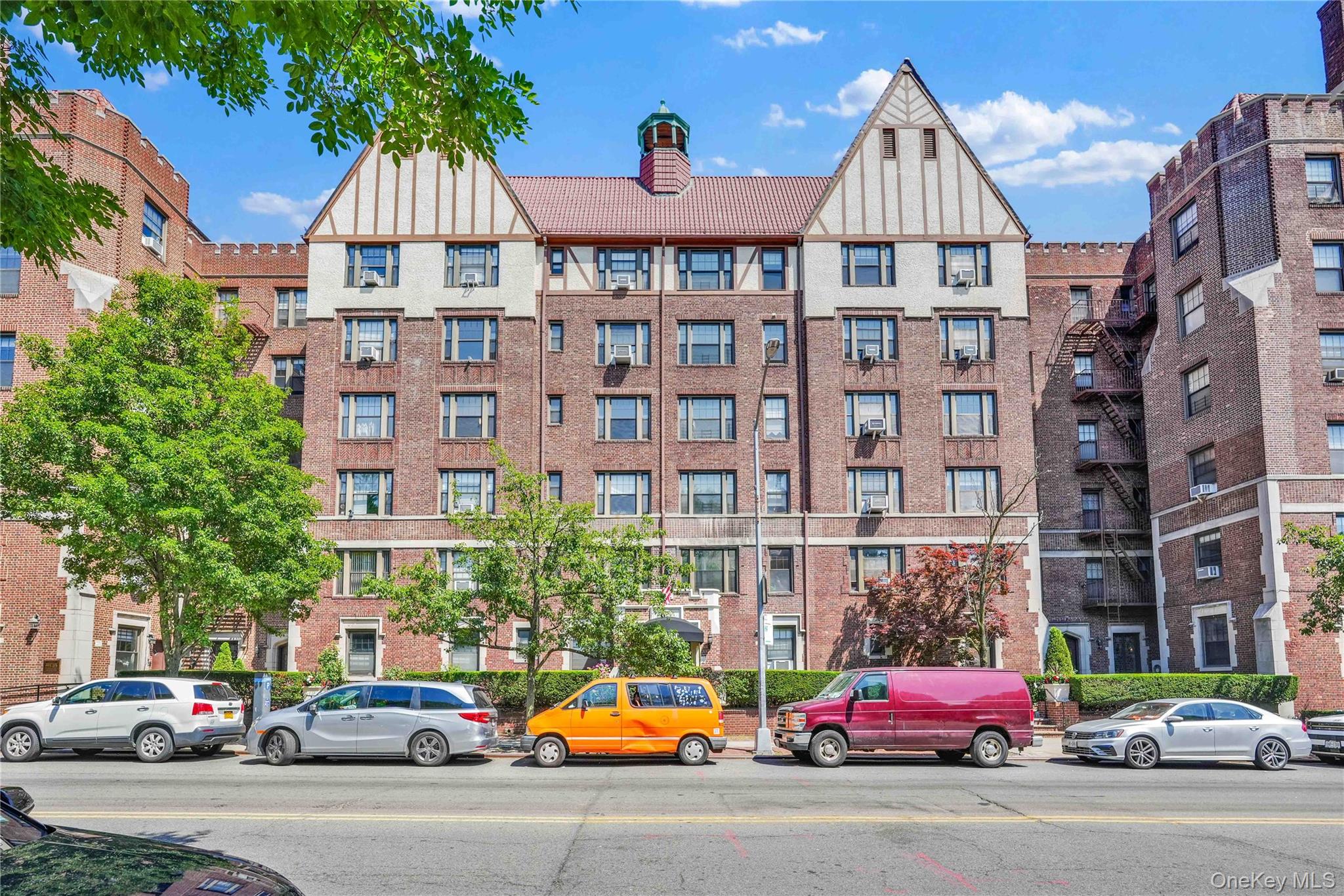109-14 Ascan Avenue 5a — photo