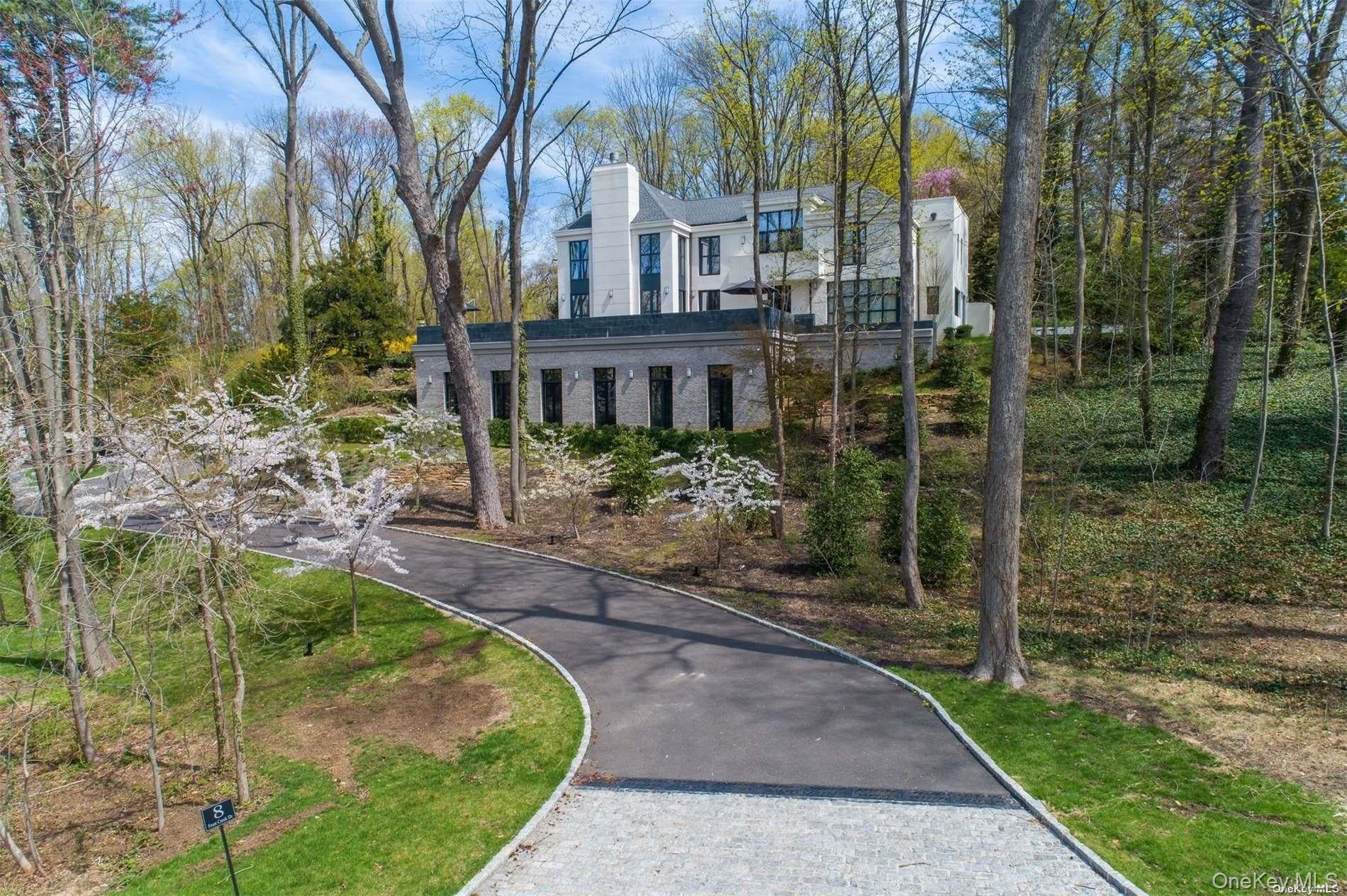 9 Winding Way — photo