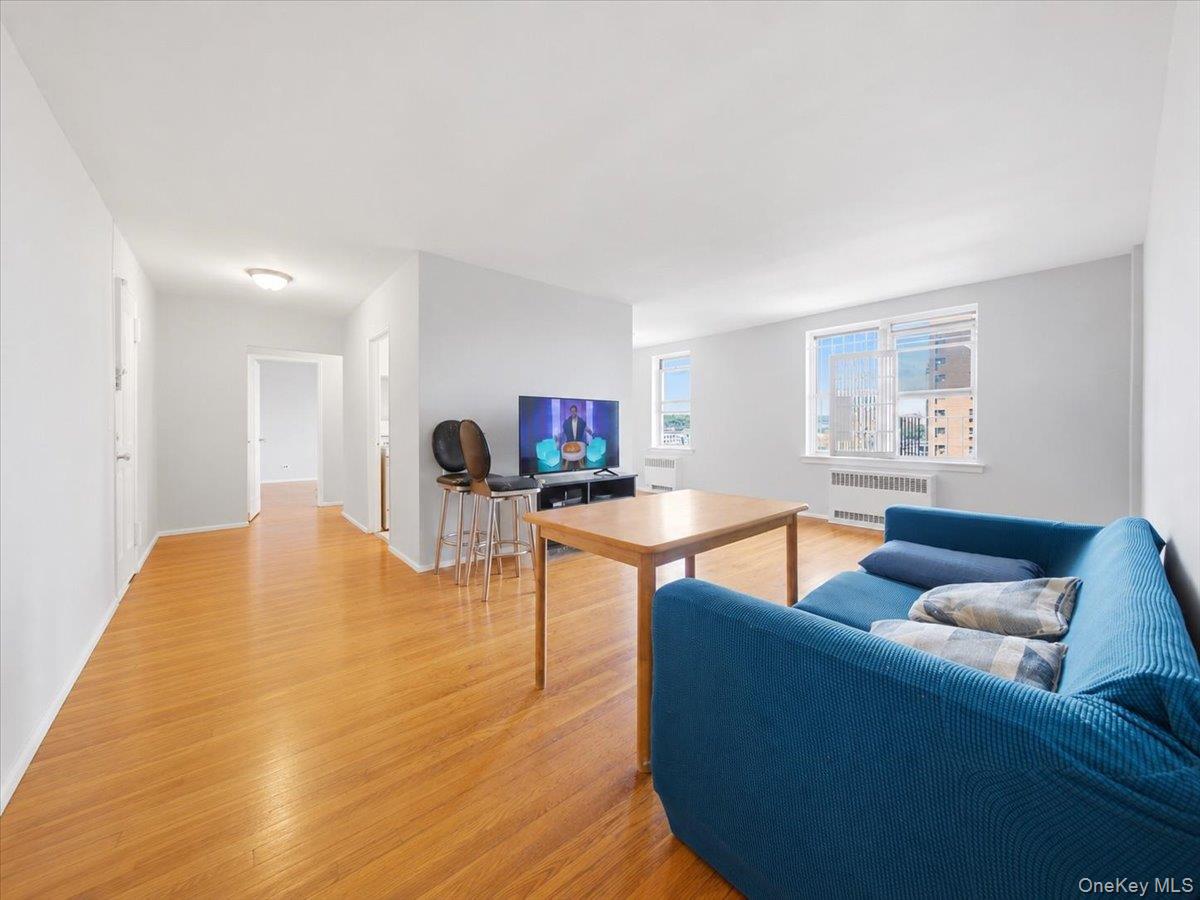 2630 Kingsbridge Terrace 3a — photo