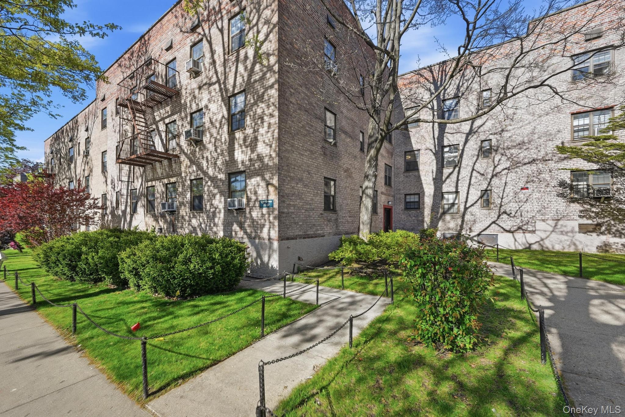 7837 Main Street 2D — photo