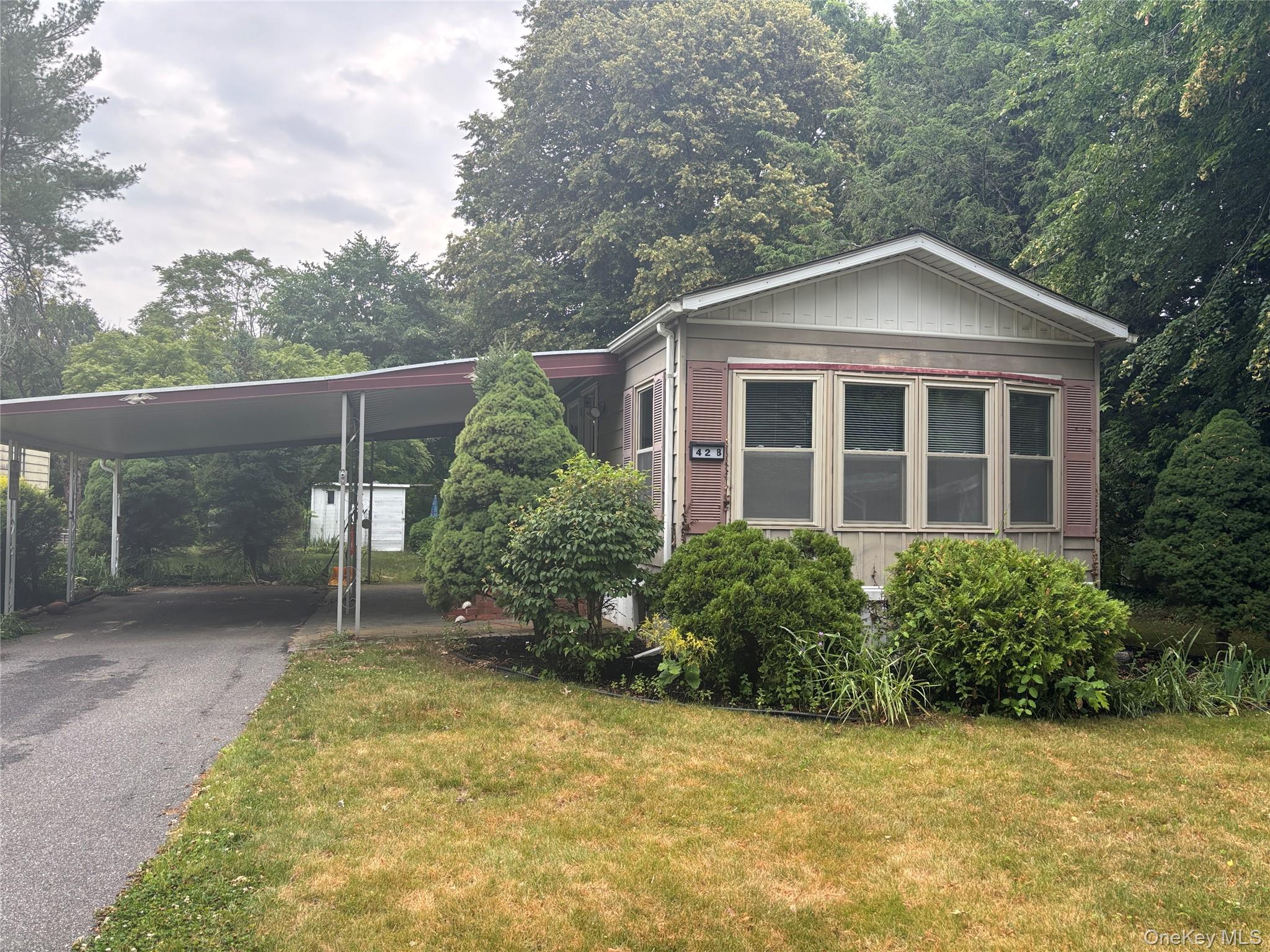 101 West Lane 42B Witt Lane — photo