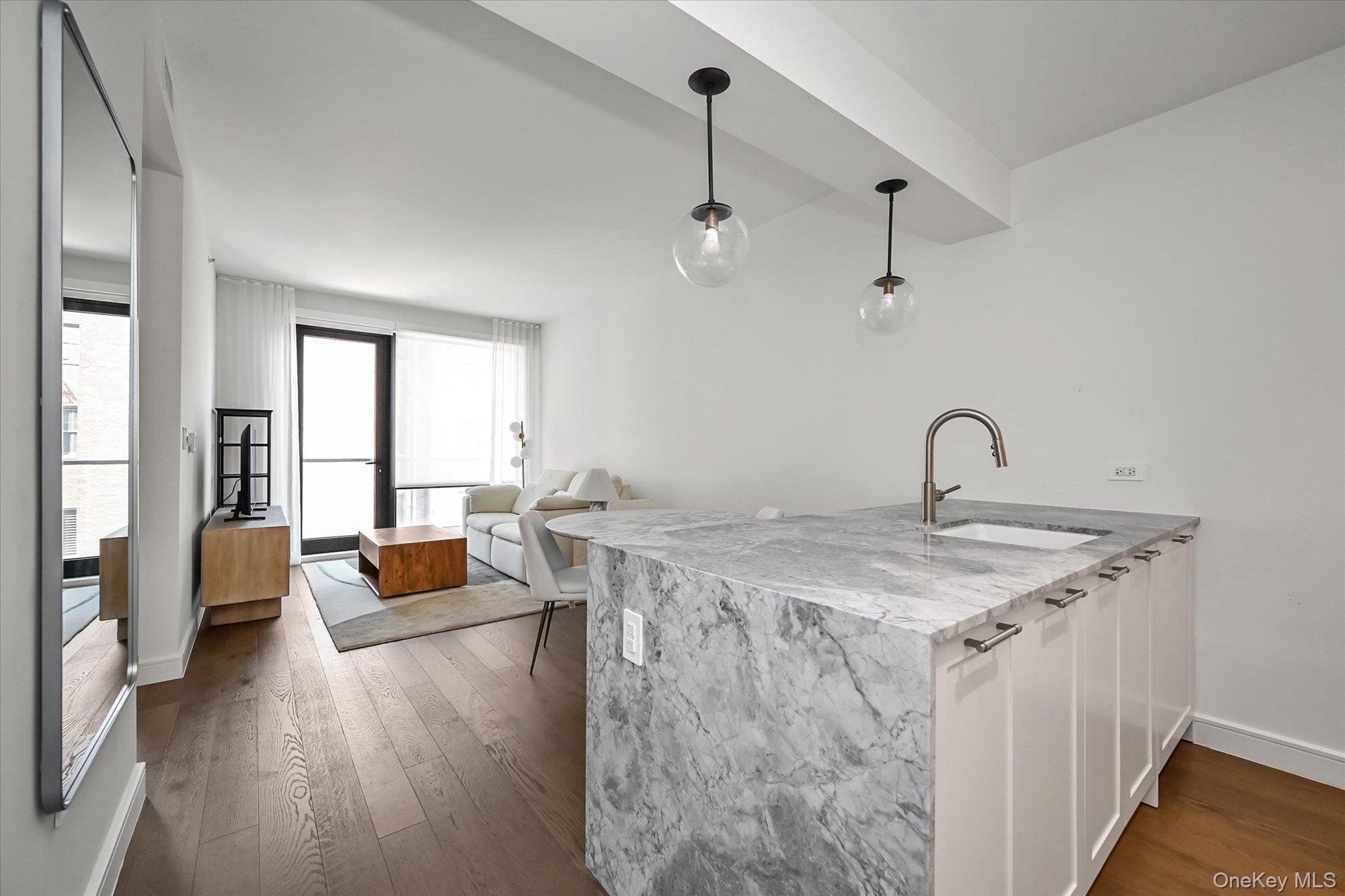 107-06 Queens Boulevard 8D — photo