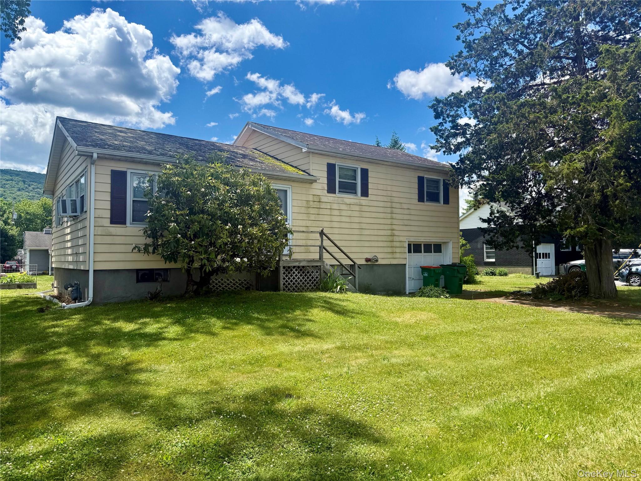 858 Route 52 — photo