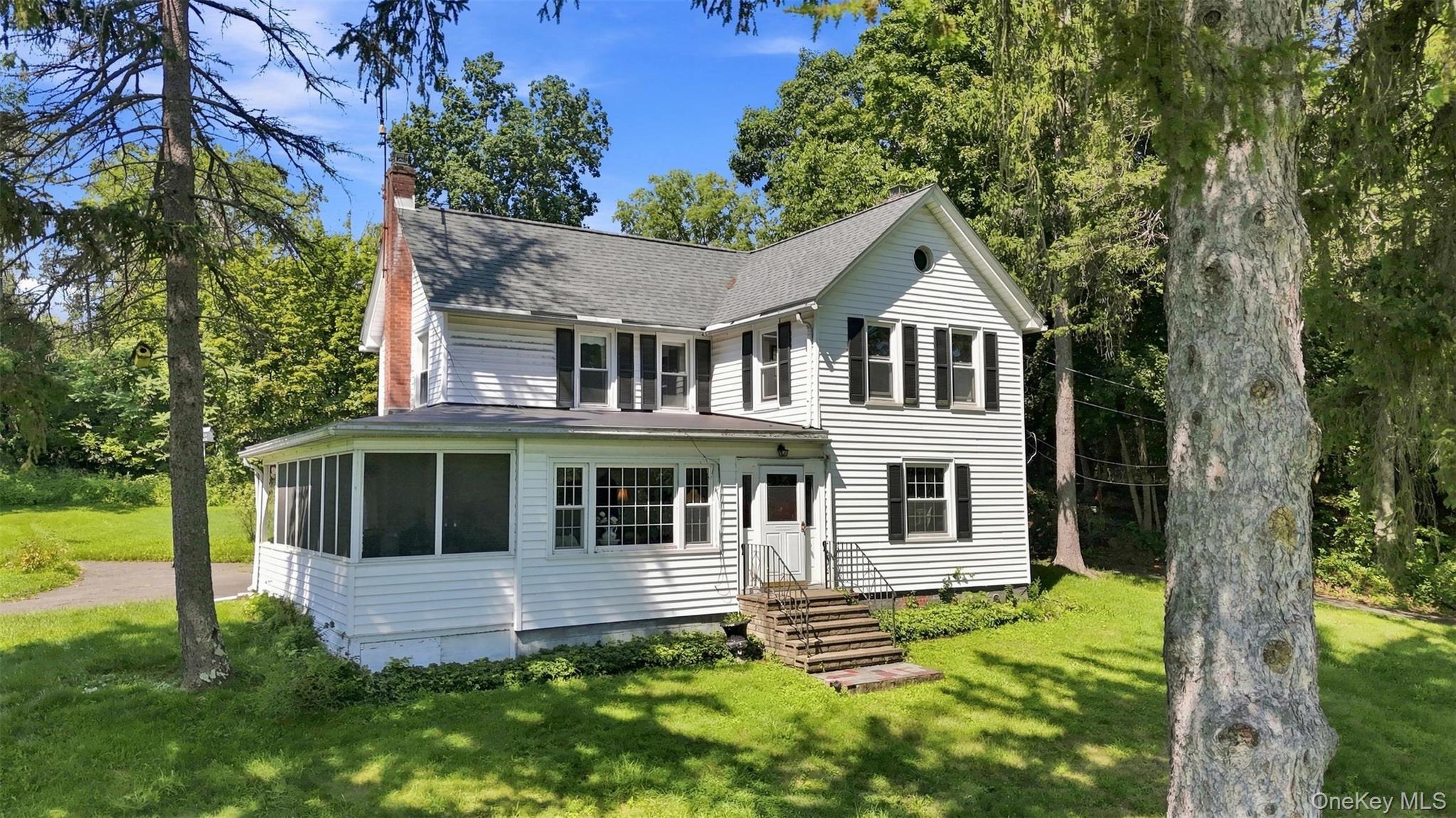 4073 Route 9W — photo