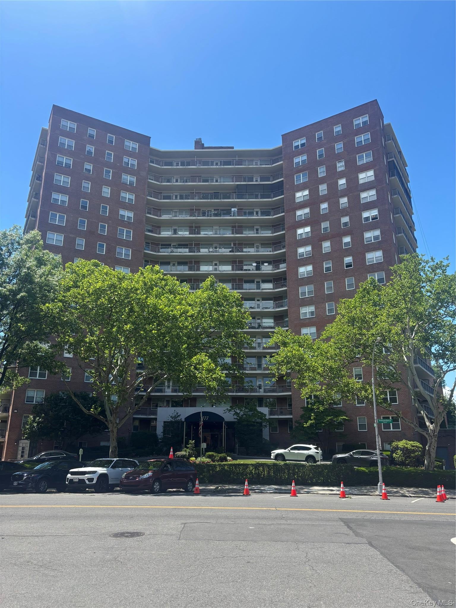 3777 Independence Avenue 5D — photo