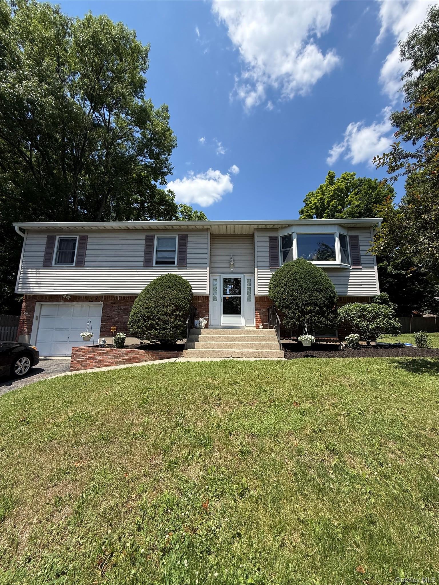 7 Twin Court — photo