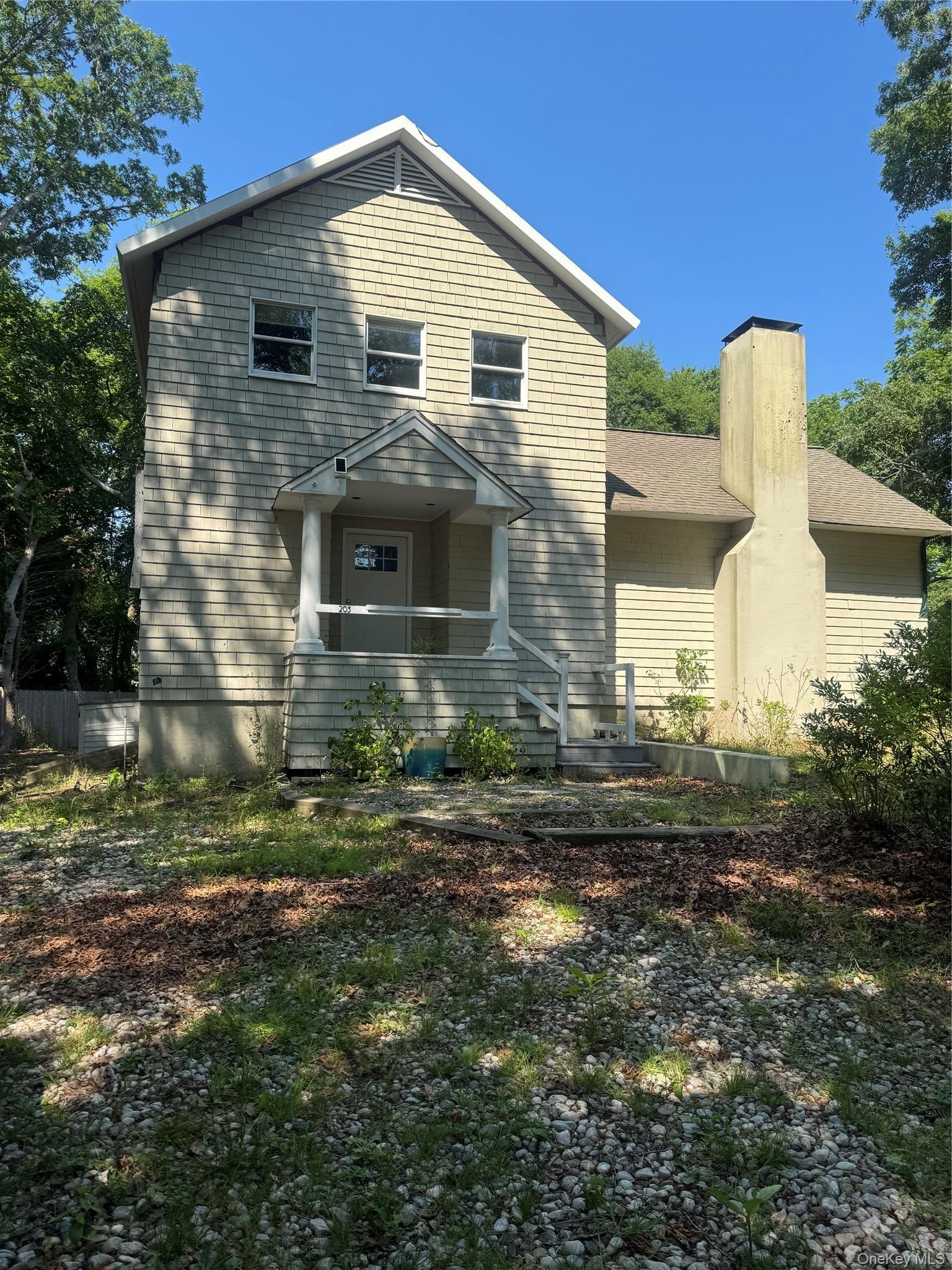 203 Head Of Pond Road — photo
