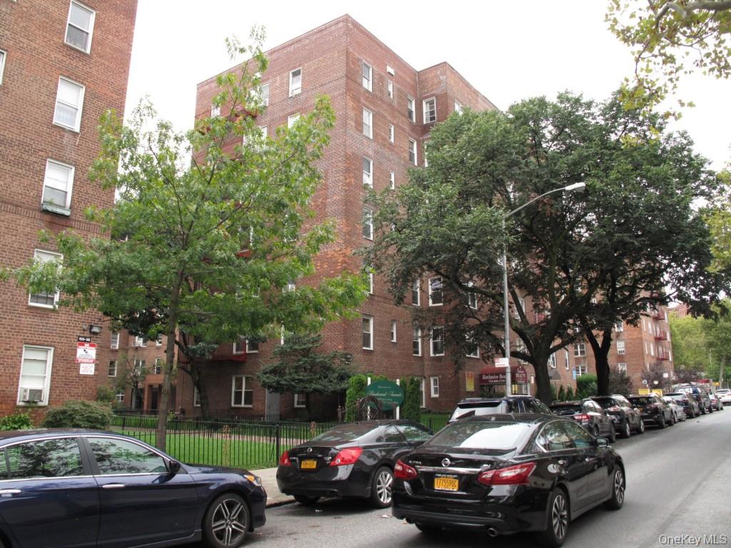 64-35 Yellowstone Boulevard 5N — photo