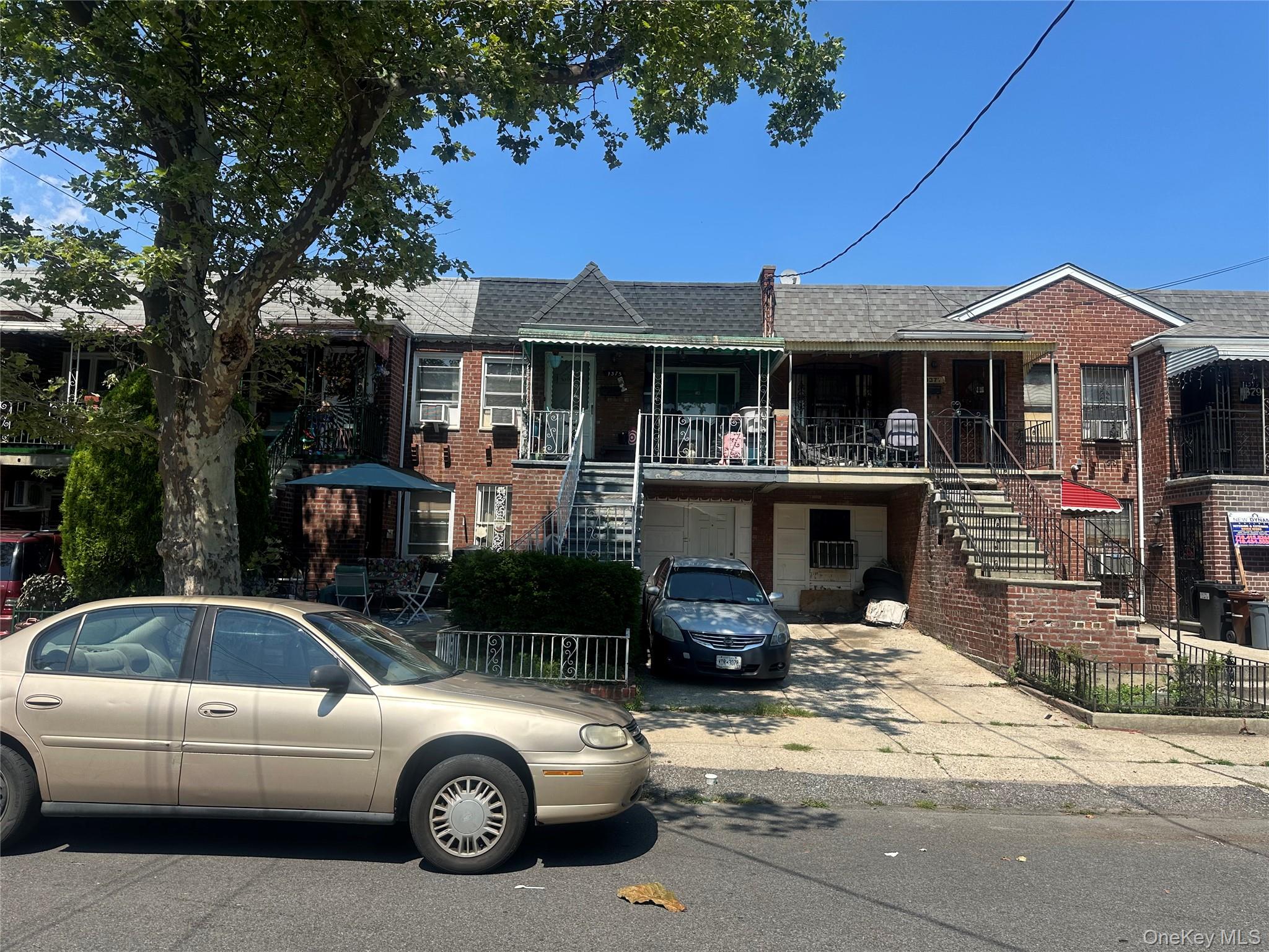 1375 E 101st Street — photo