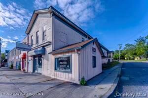141 Ulster Avenue — photo