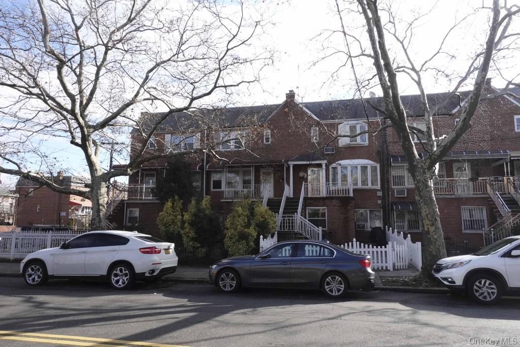 10120 Avenue J — photo