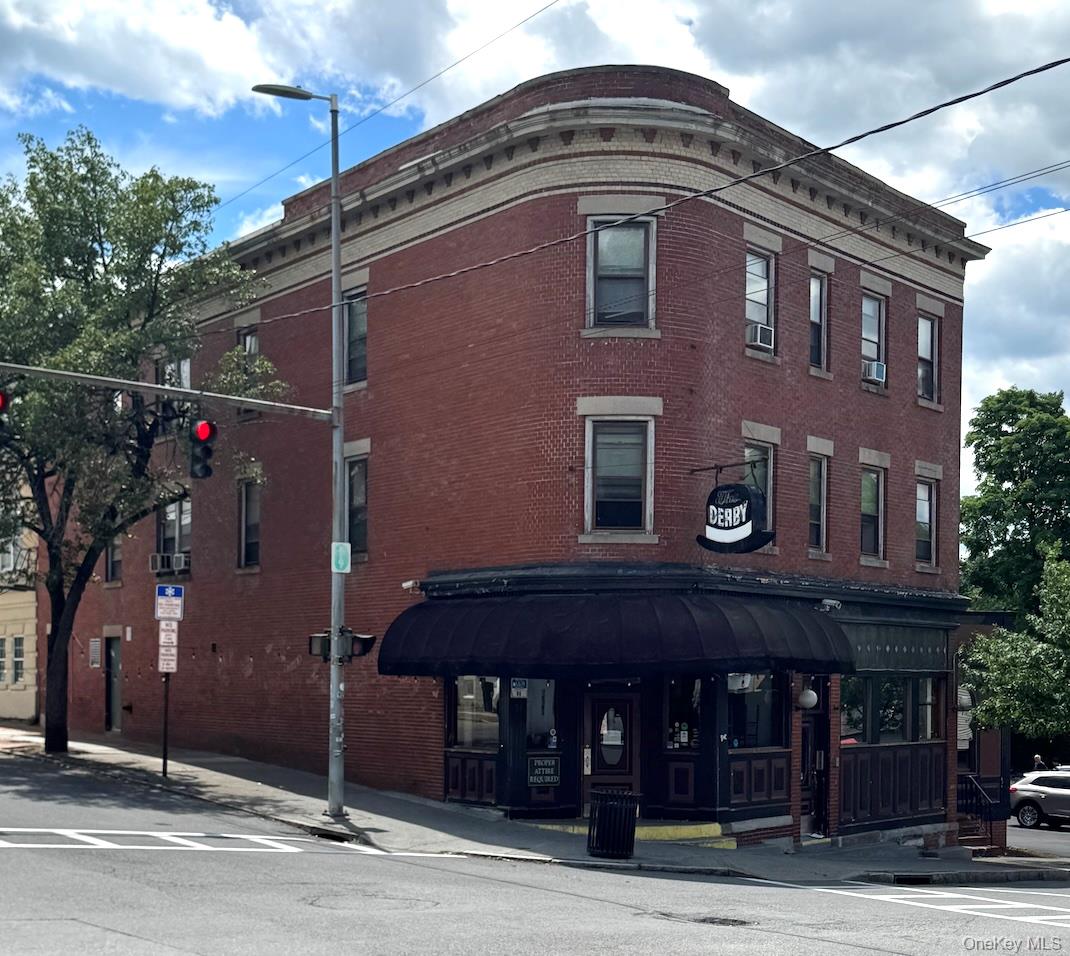 96 Main Street — photo