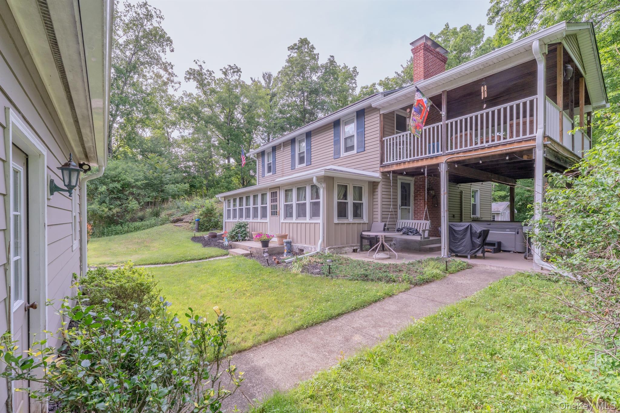 542 Blue Mountain Road — photo