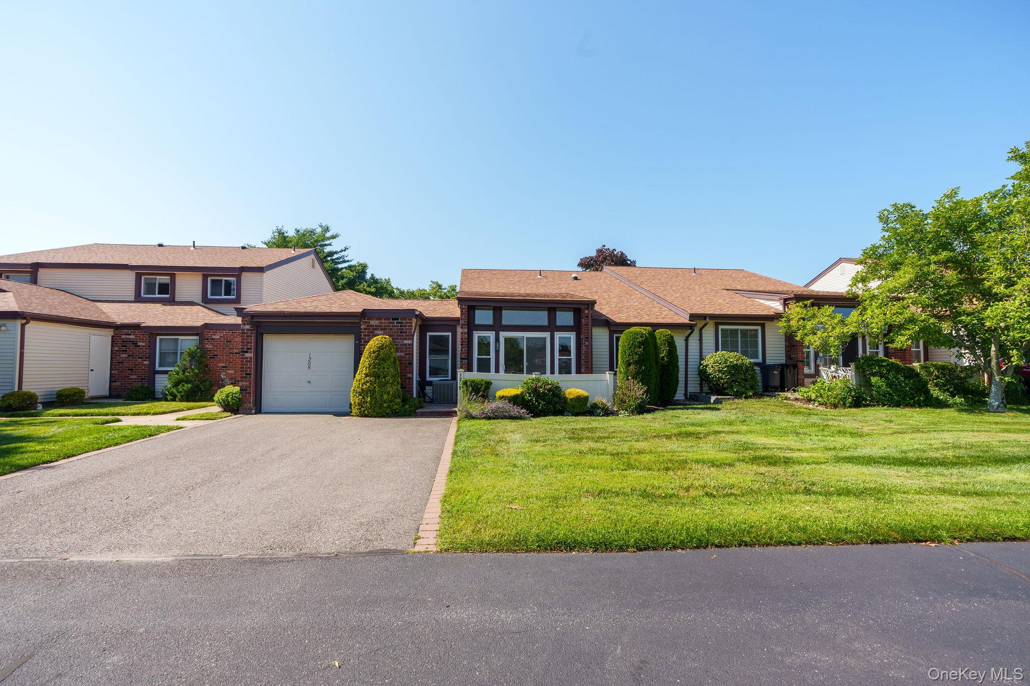 1205 Gotham Drive — photo