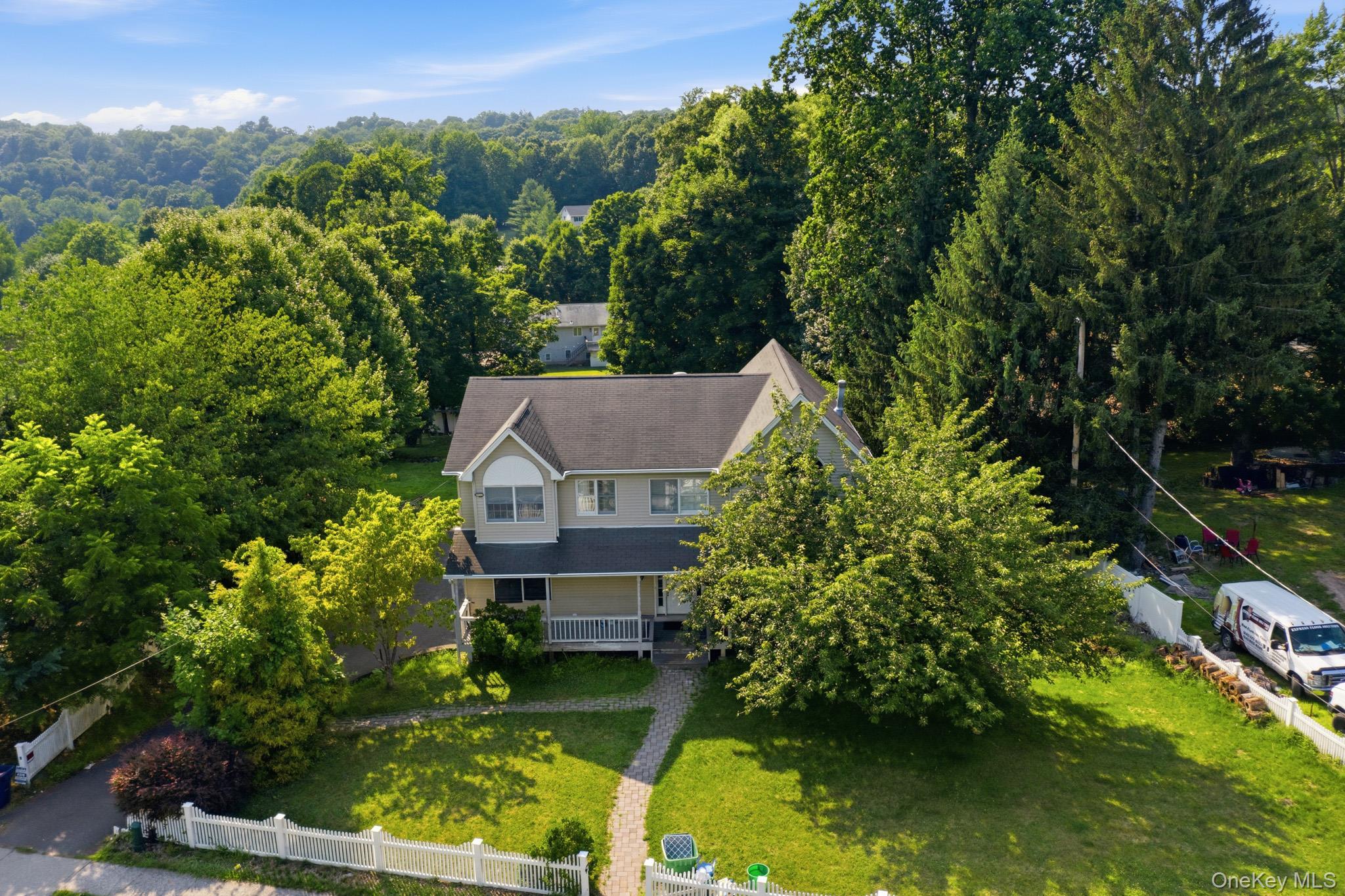 252 Saddle River Road — photo