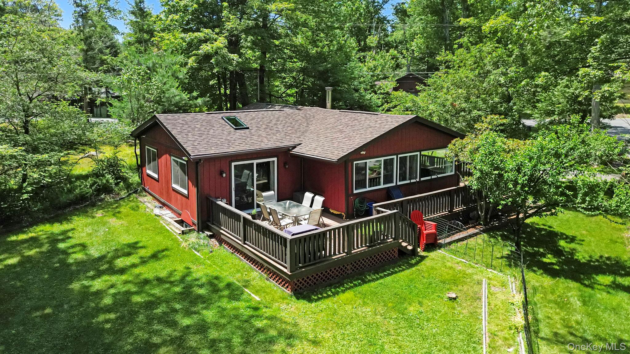 6 Berkshire Trail — photo
