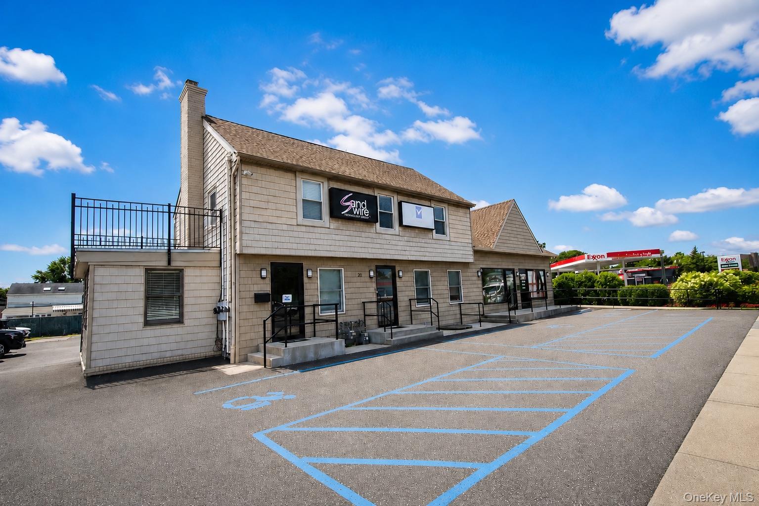 18-20 Hempstead Turnpike — photo