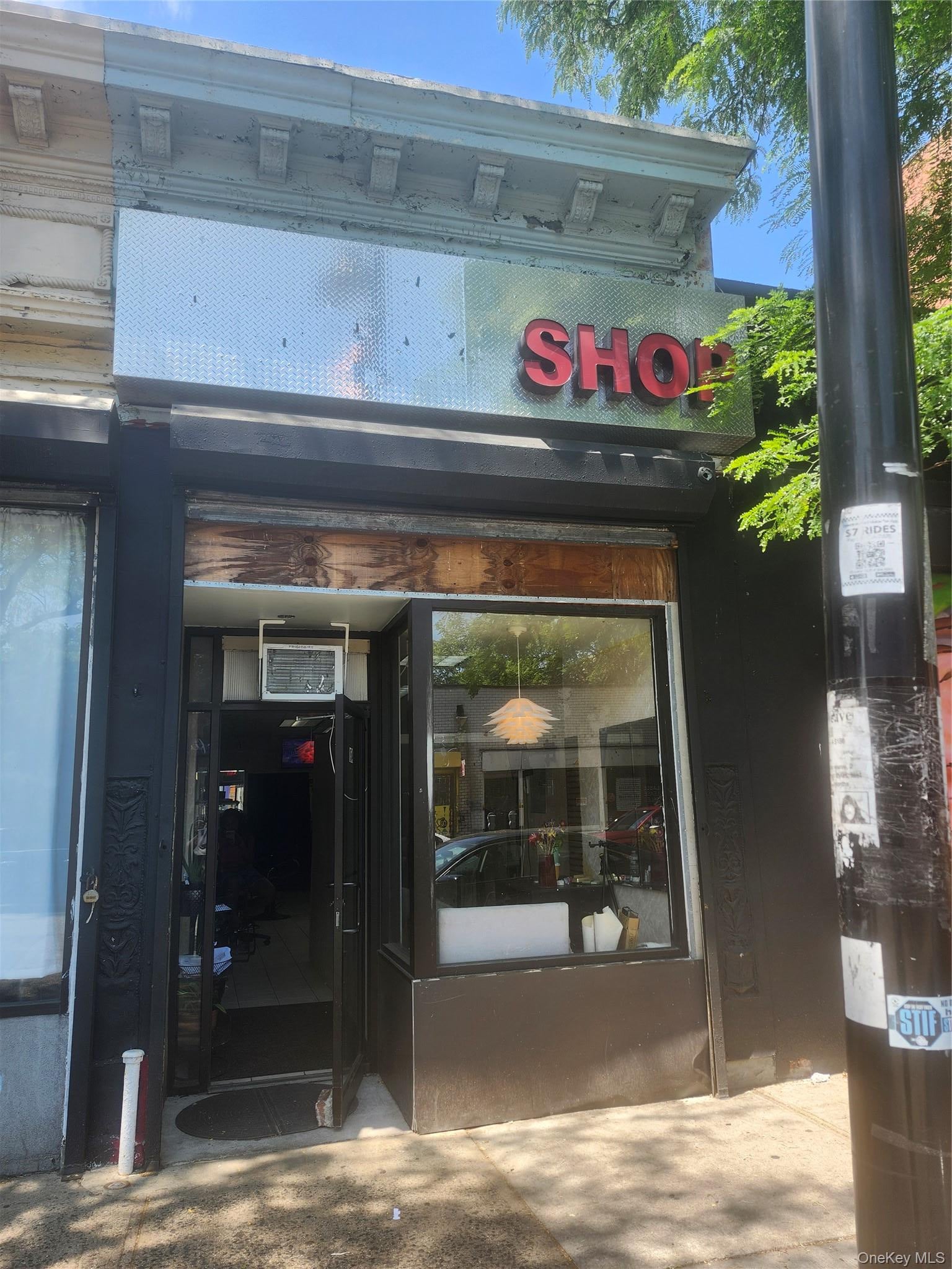 154 S 4th Avenue — photo