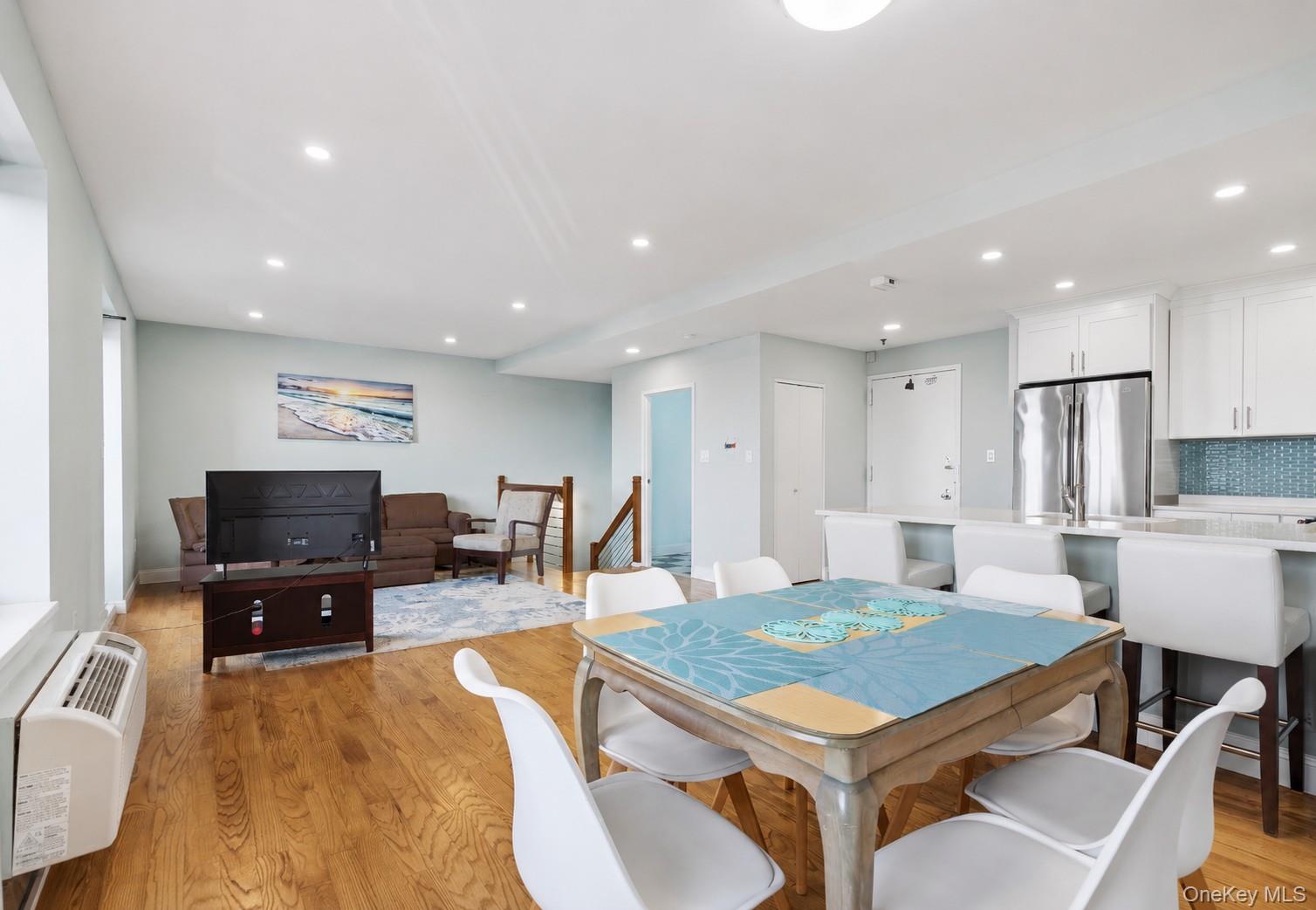 100 W Broadway 6C — photo
