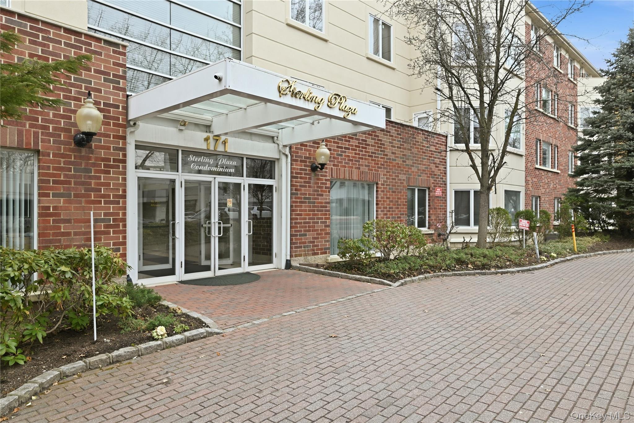 171 Great Neck Road 3H — photo