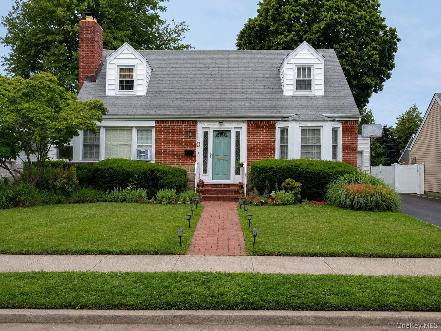 61 Gateway — photo