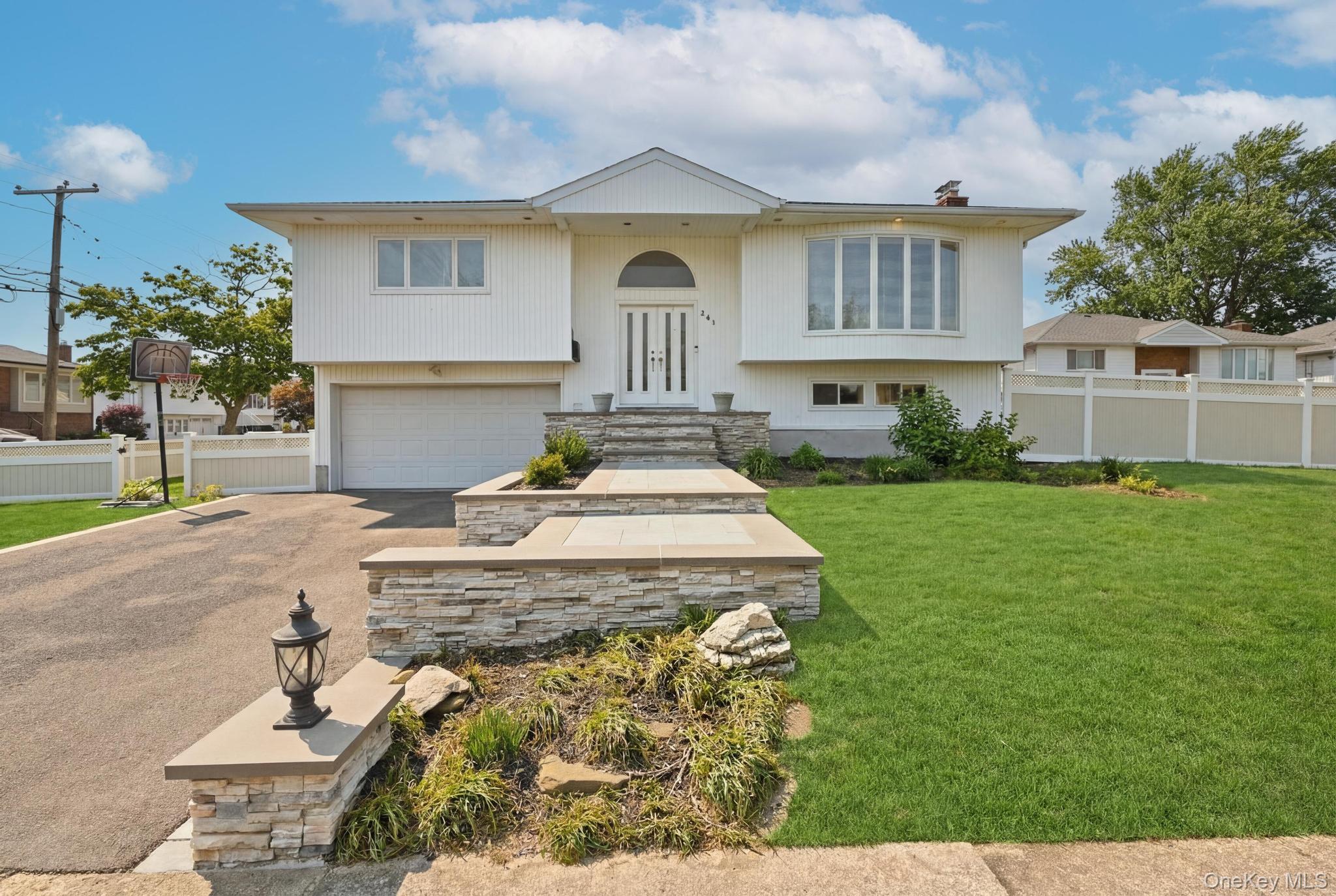 341 Green Court — photo