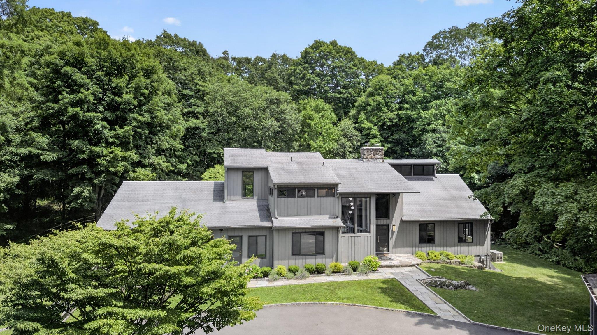 230 E Middle Patent Road — photo