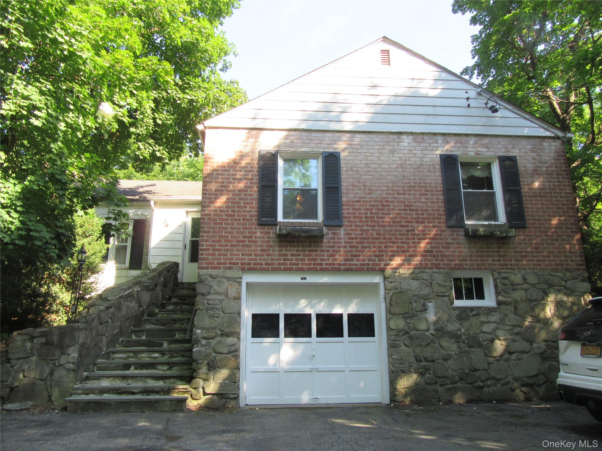 703 Little Britain Road — photo